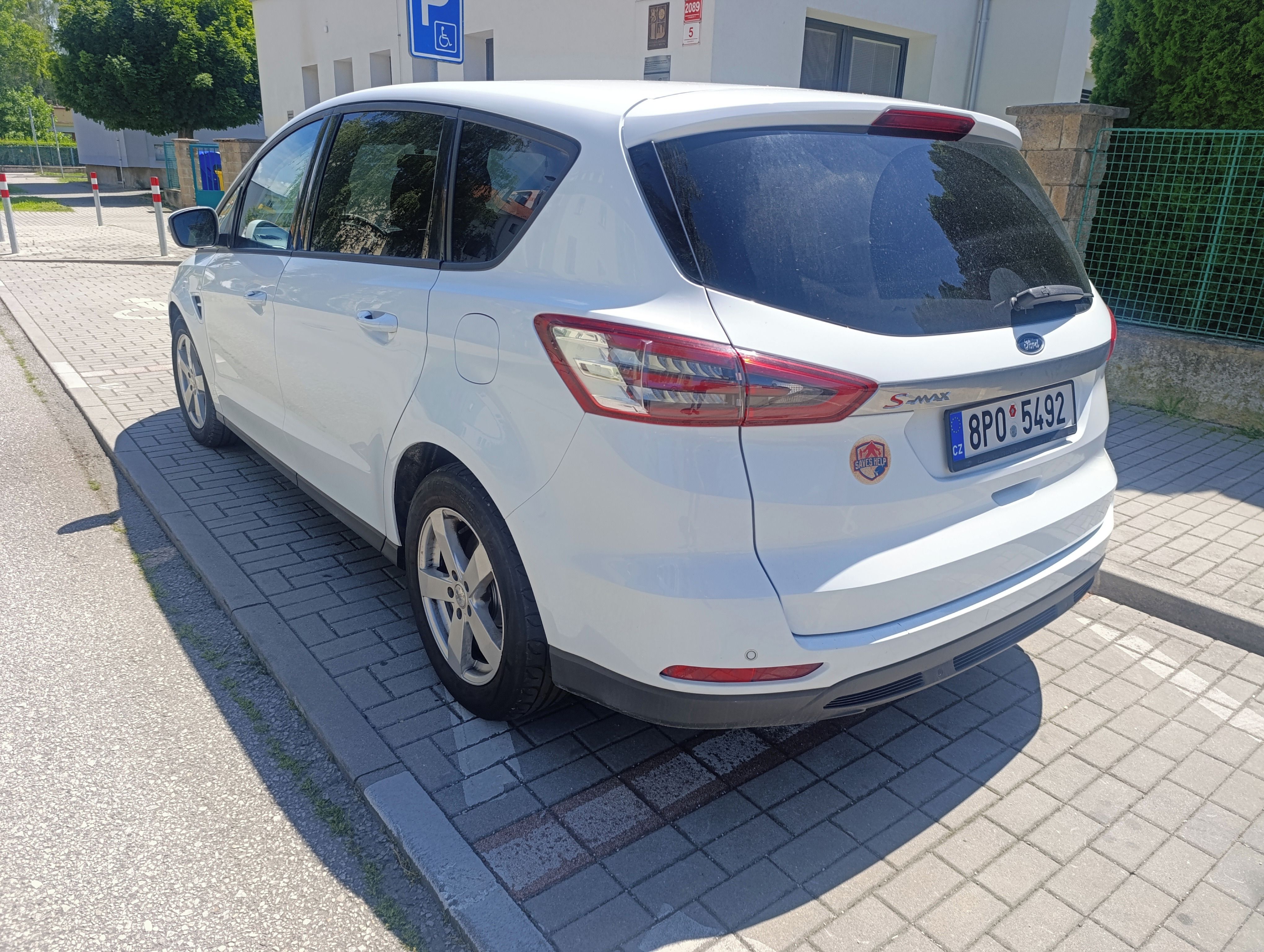 Ford S-MAX, 2.0 TDCi, 7 míst, nová STK - fotka 6