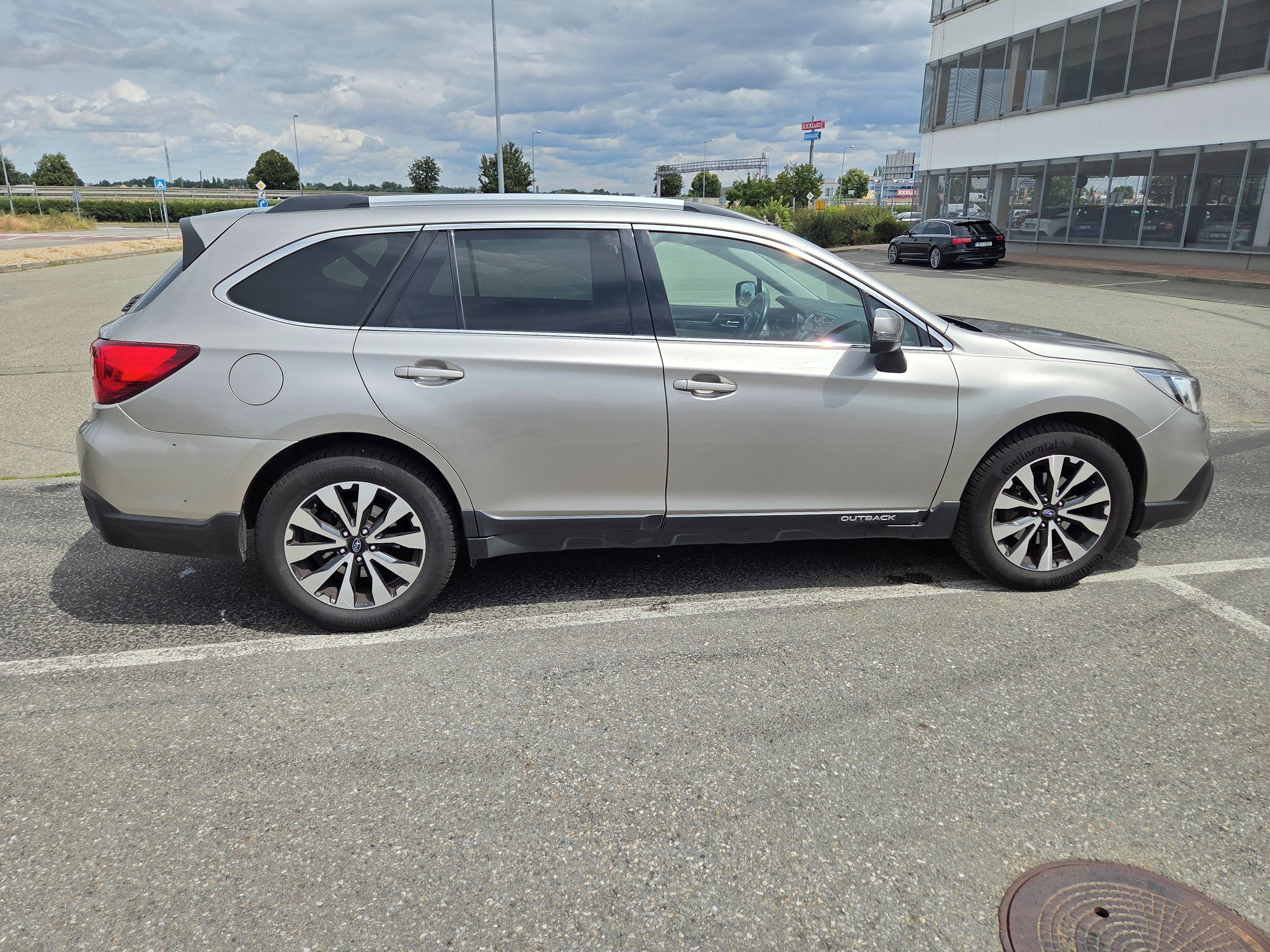 Subaru Outback, 1 majitel, výbava, servis - fotka 2