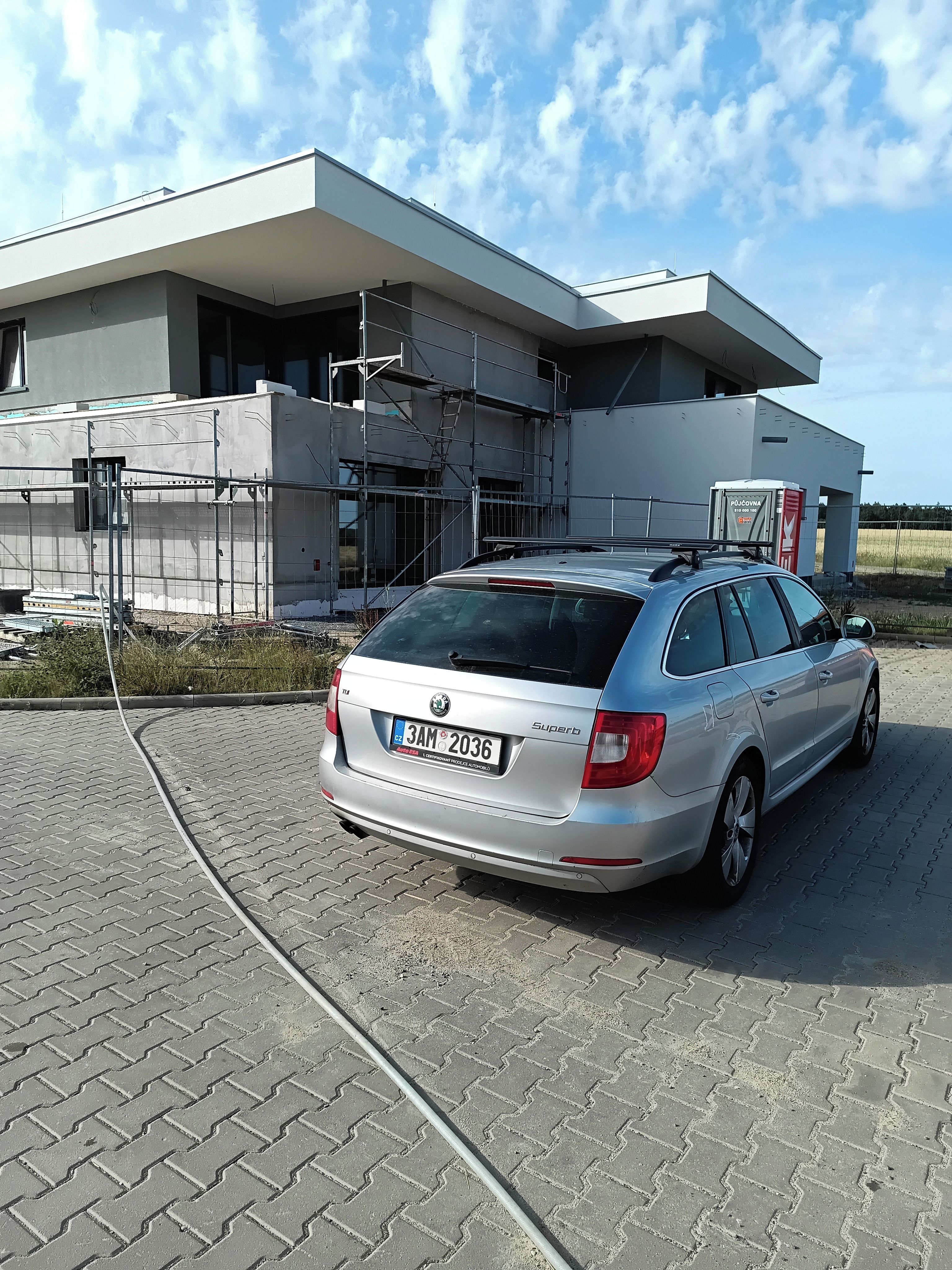 Škoda Superb, 2.0 TDI - fotka 3