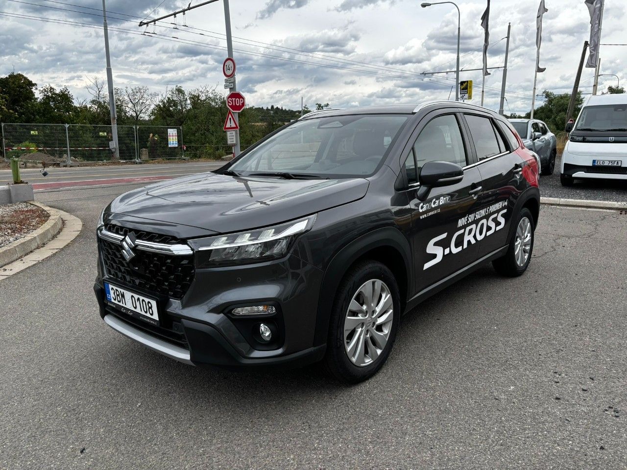 Suzuki S-Cross, 4x4 automat Premium - fotka 3
