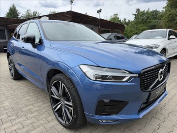 B4 2.0d 4X4 R-Design