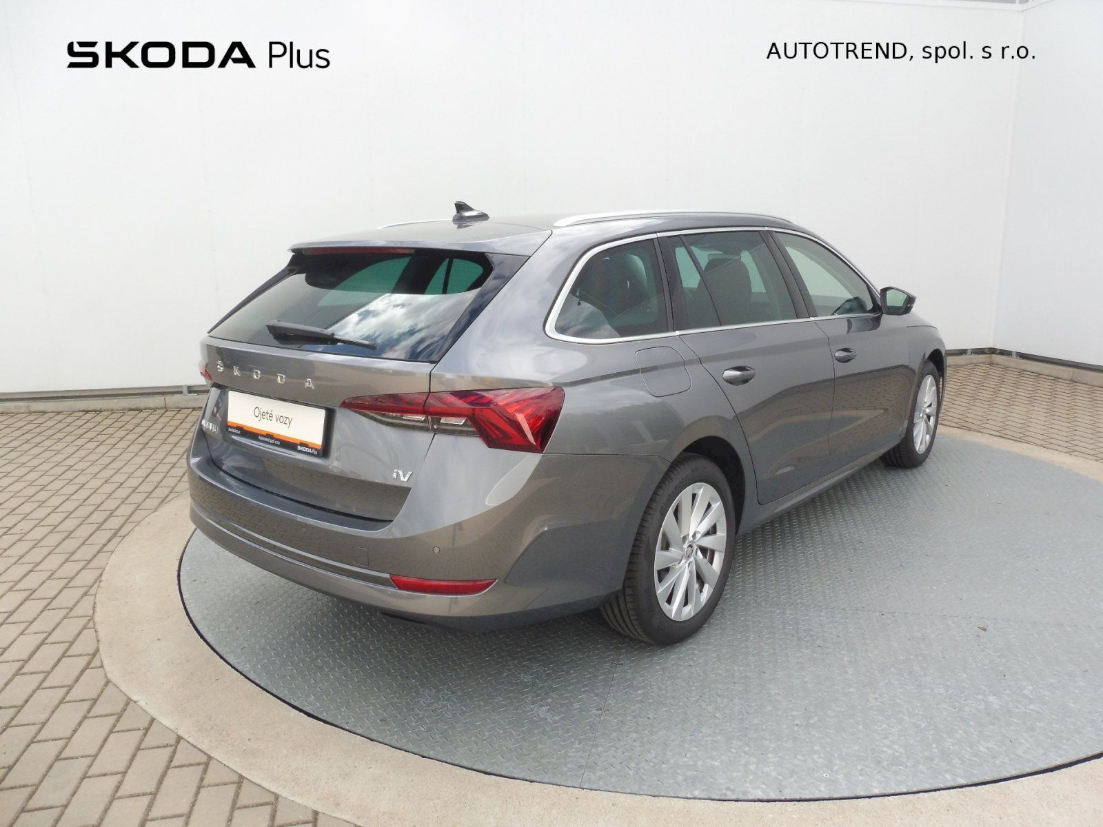 Škoda Octavia, Combi iV Style 1,4 TSI PHEV 15 - fotka 2
