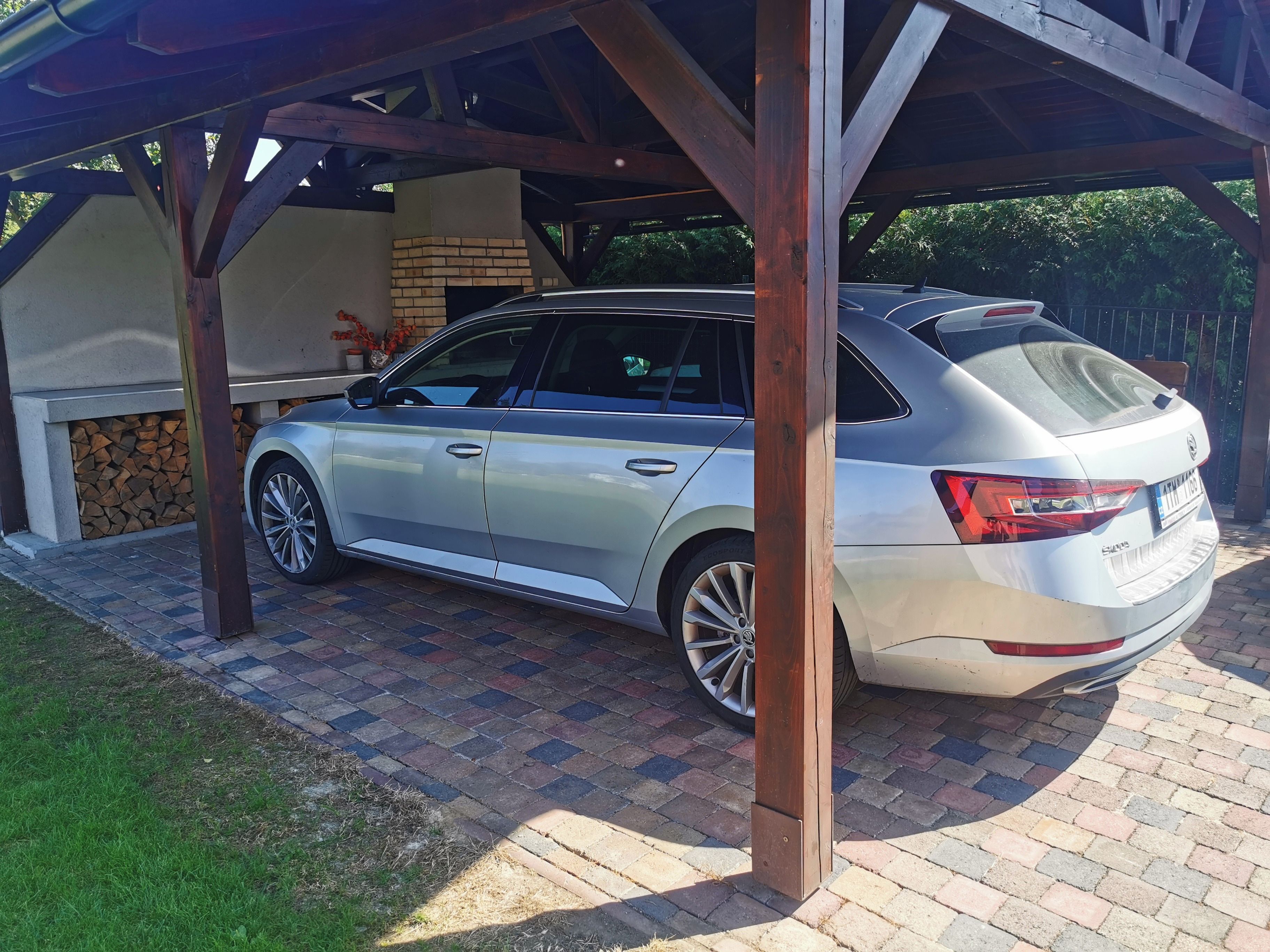 Škoda Superb, Superb 2.0 TDI - fotka 3