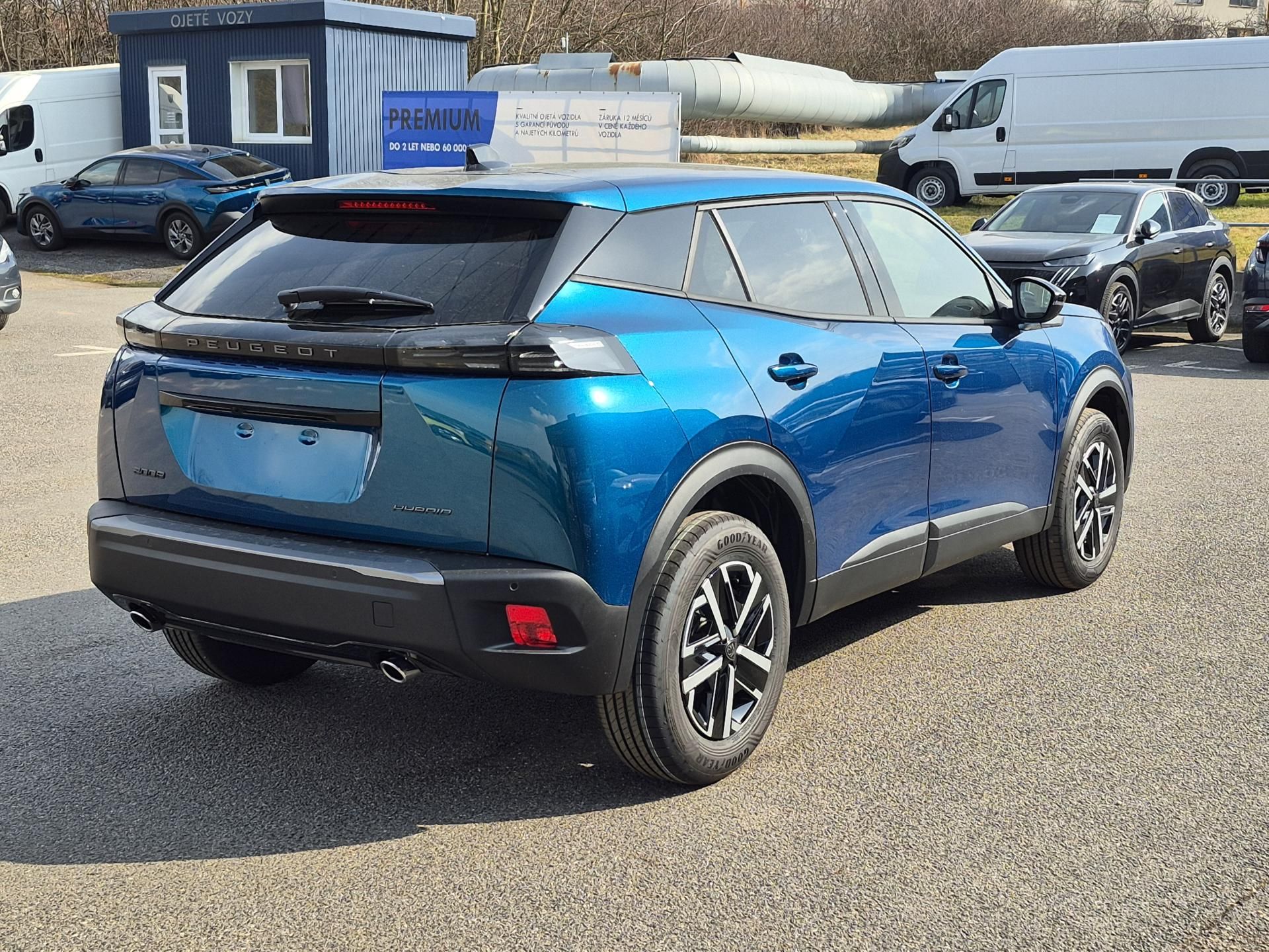 Peugeot 2008, BUSINESS Hybrid 145 e-DCS6 - fotka 5