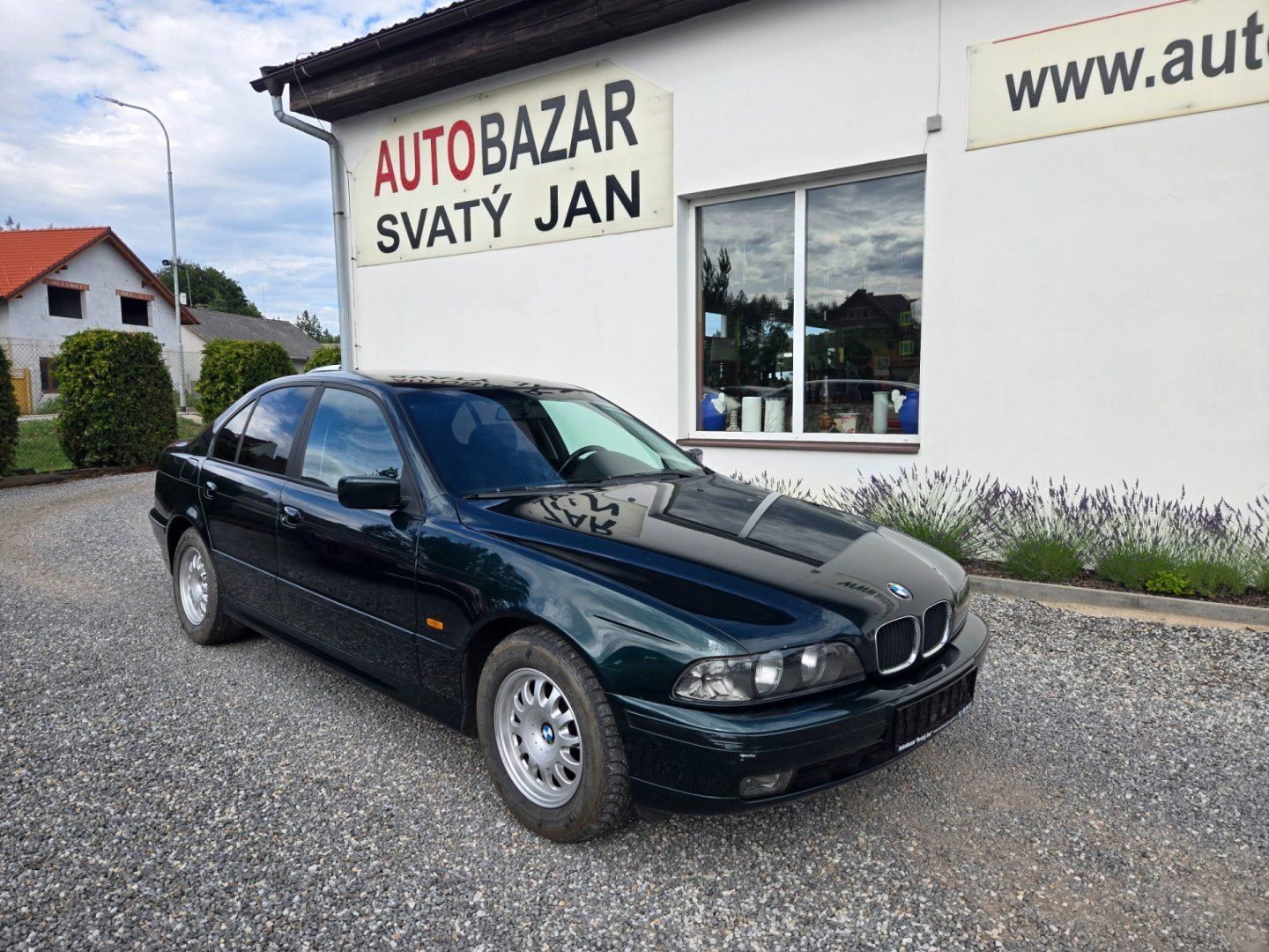 BMW Řada 5, 2.0 i Serviska