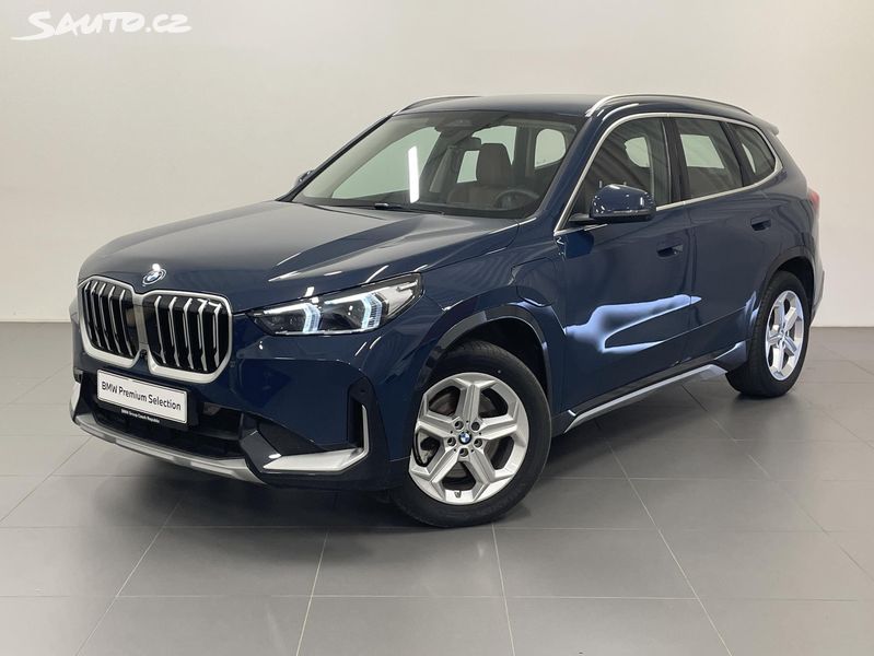 BMW iX1, xDrive30e