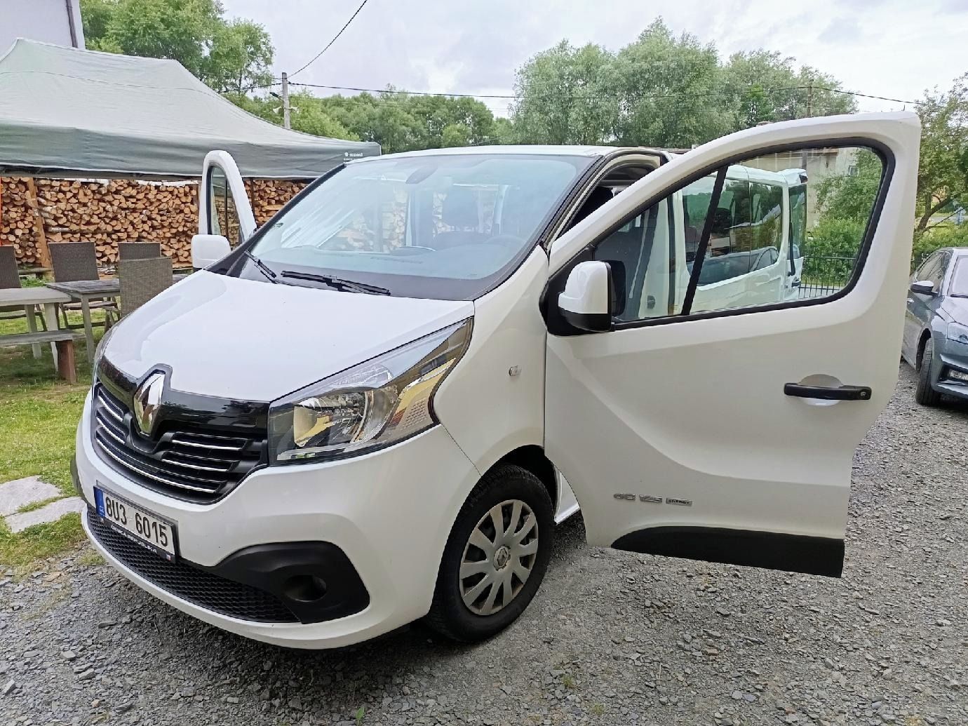 Renault Trafic, Renault Trafic 1,6 dCi, 8 míst - fotka 5