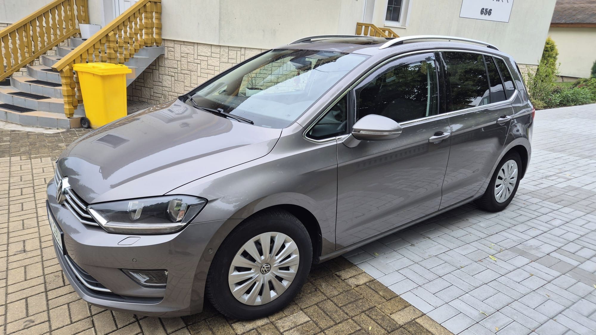 Volkswagen Golf Sportsvan, 1,6 tdi 81 blue 4,5 l / 100 - fotka 3