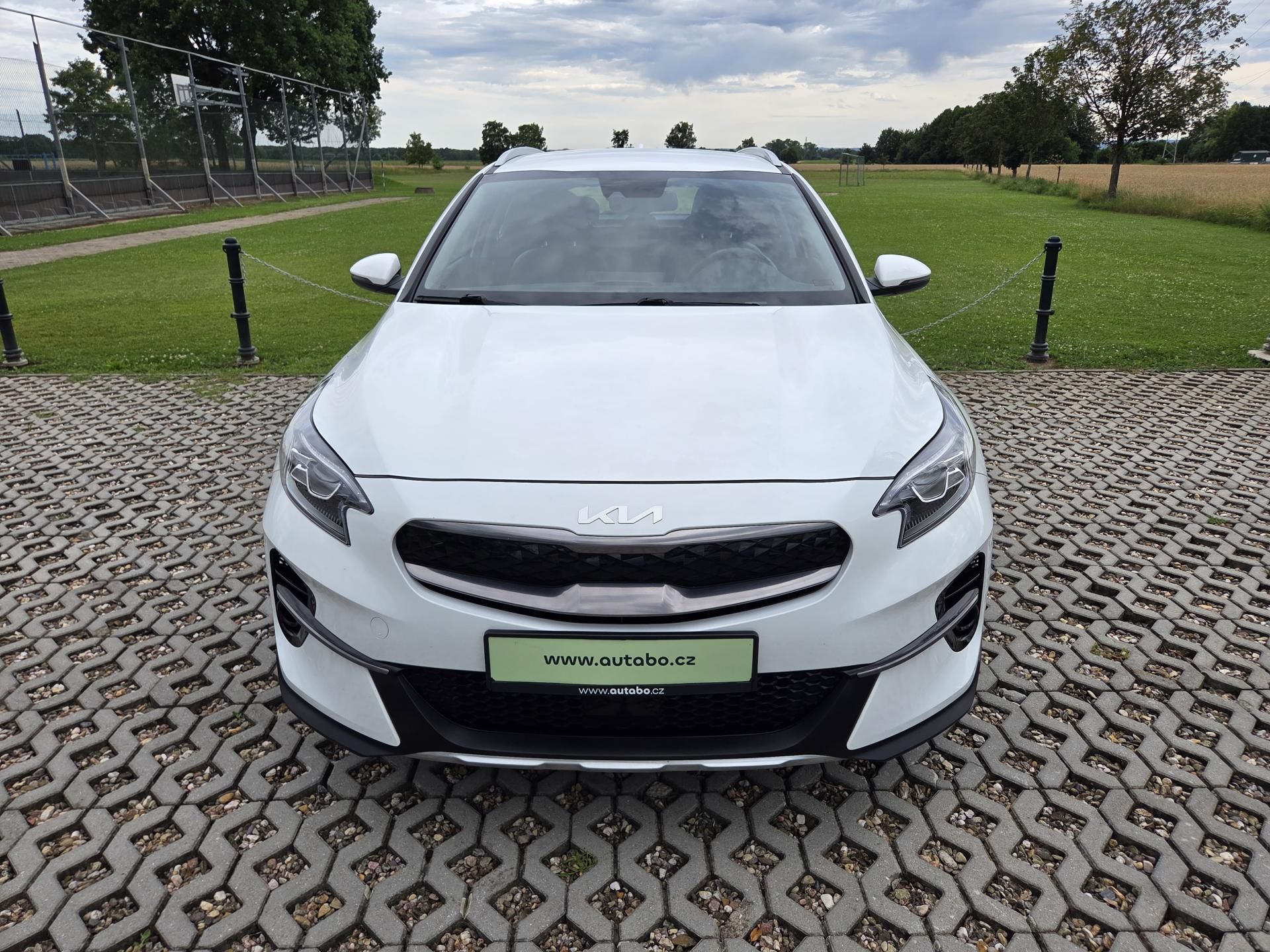 Kia XCee´d, Plug-in-Hybrid, 1.6 GDI, DPH - fotka 2