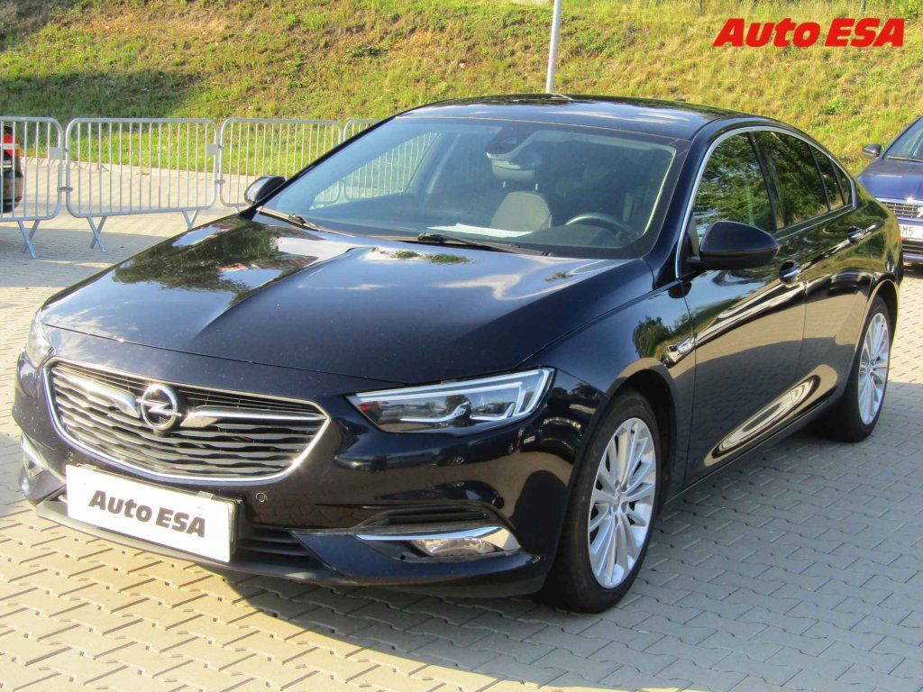 Opel Insignia, 1.5T,LED,navi park.čidla - fotka 3