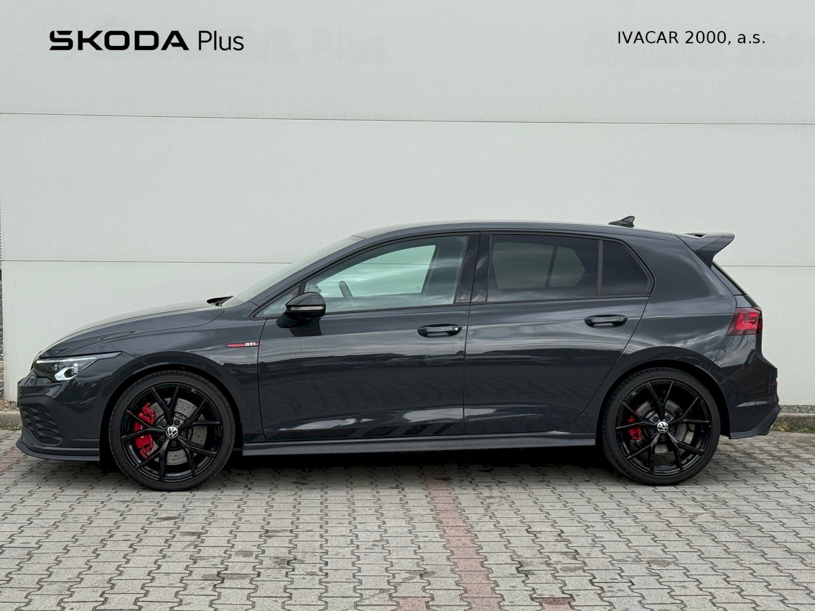 Volkswagen Golf, 2.0 TSI GTI Clubsport 221 kW D - fotka 3