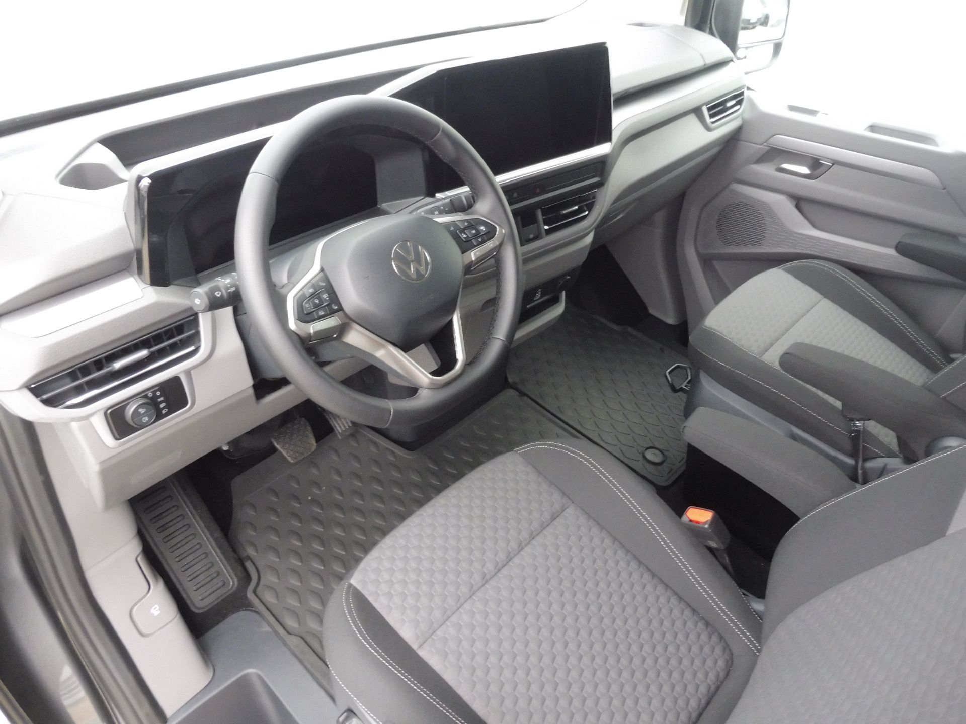 Volkswagen Caravelle, Style DR 2,0 TDI 125kW 8AUT 4M - fotka 6