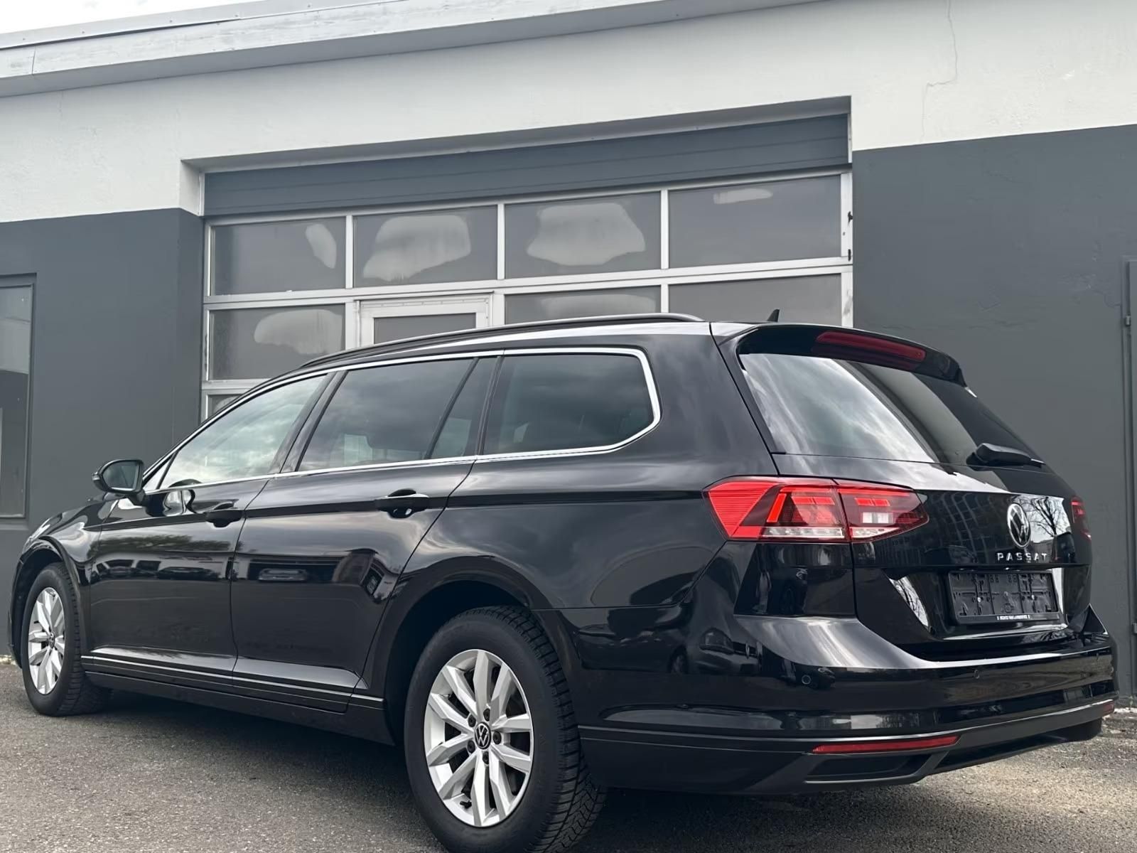 Volkswagen Passat, 2.0TDI DSG Virtual 1.Maj DPH - fotka 2