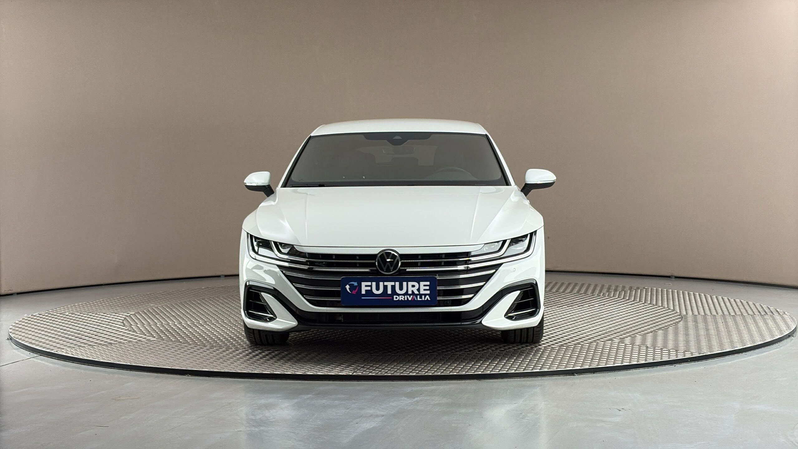 Volkswagen Arteon, 2.0 TSI DSG R-Line Shooting Br - fotka 3