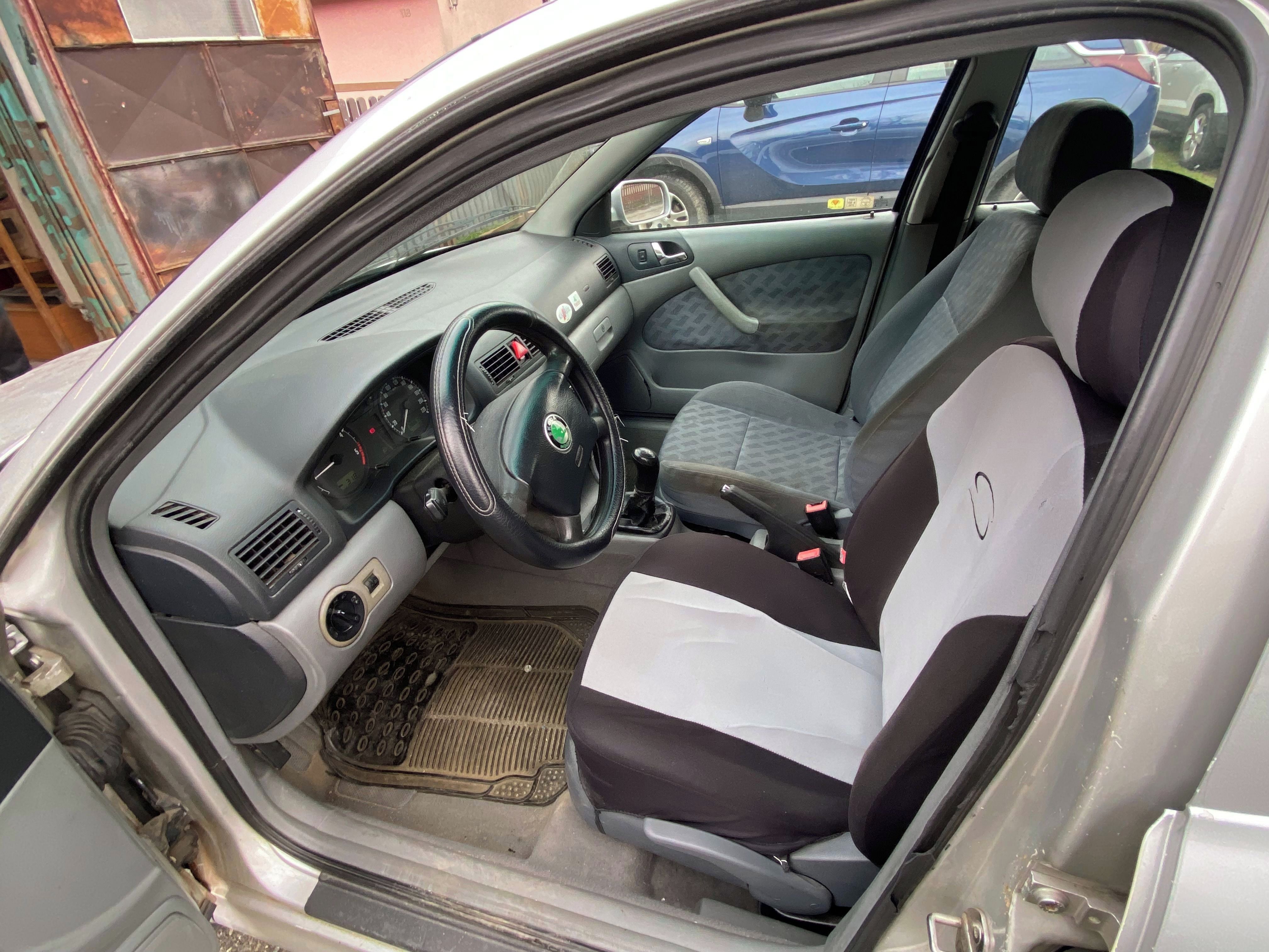 Škoda Octavia - fotka 5