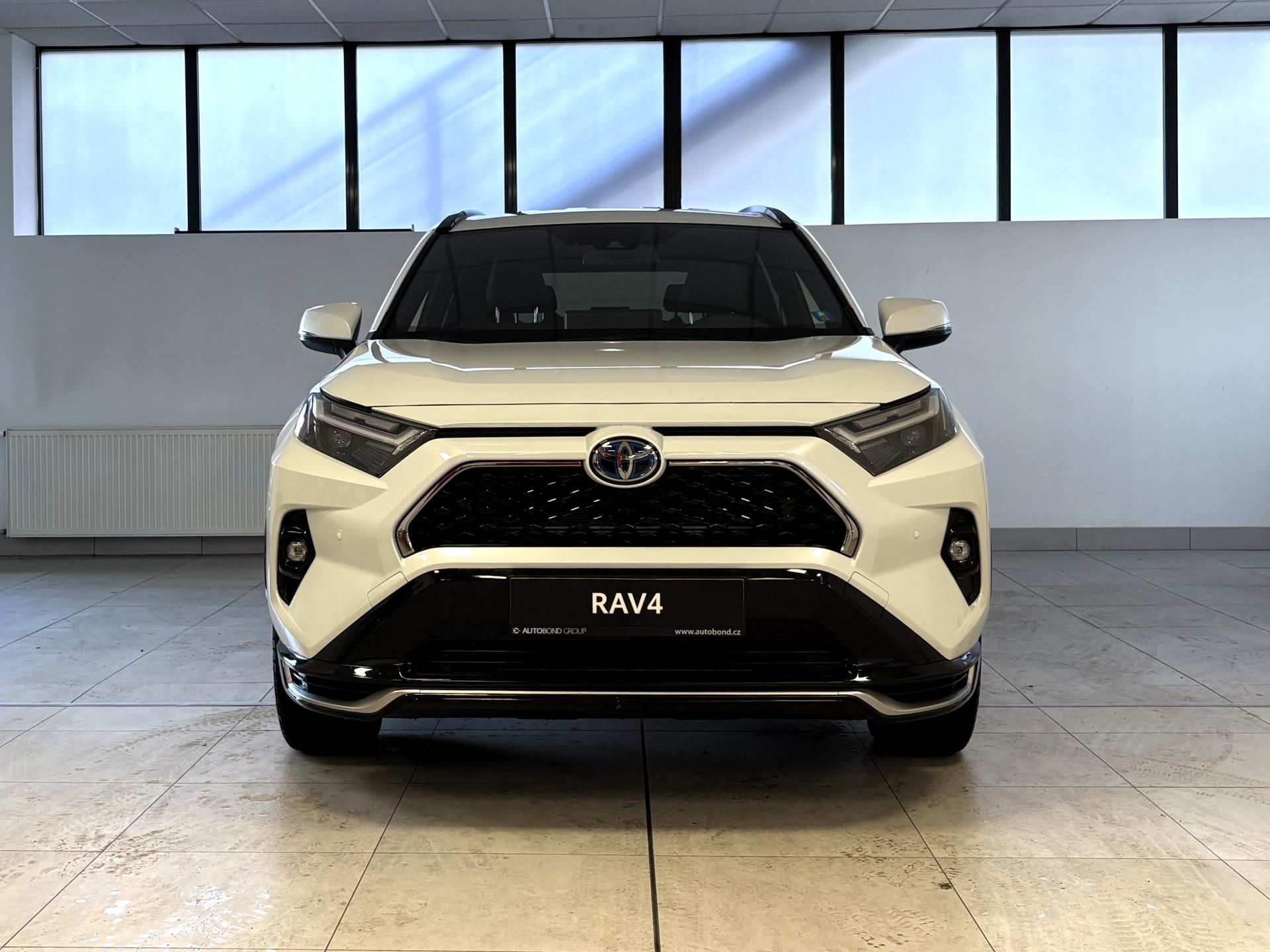 Toyota Rav4, 2.5 Plug-in Hybrid, (4x4), Dyn - fotka 2