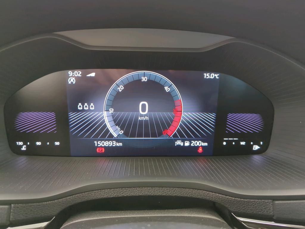 Škoda Karoq, 2.0TDi STYLE ČR 1.maj. DPH - fotka 4