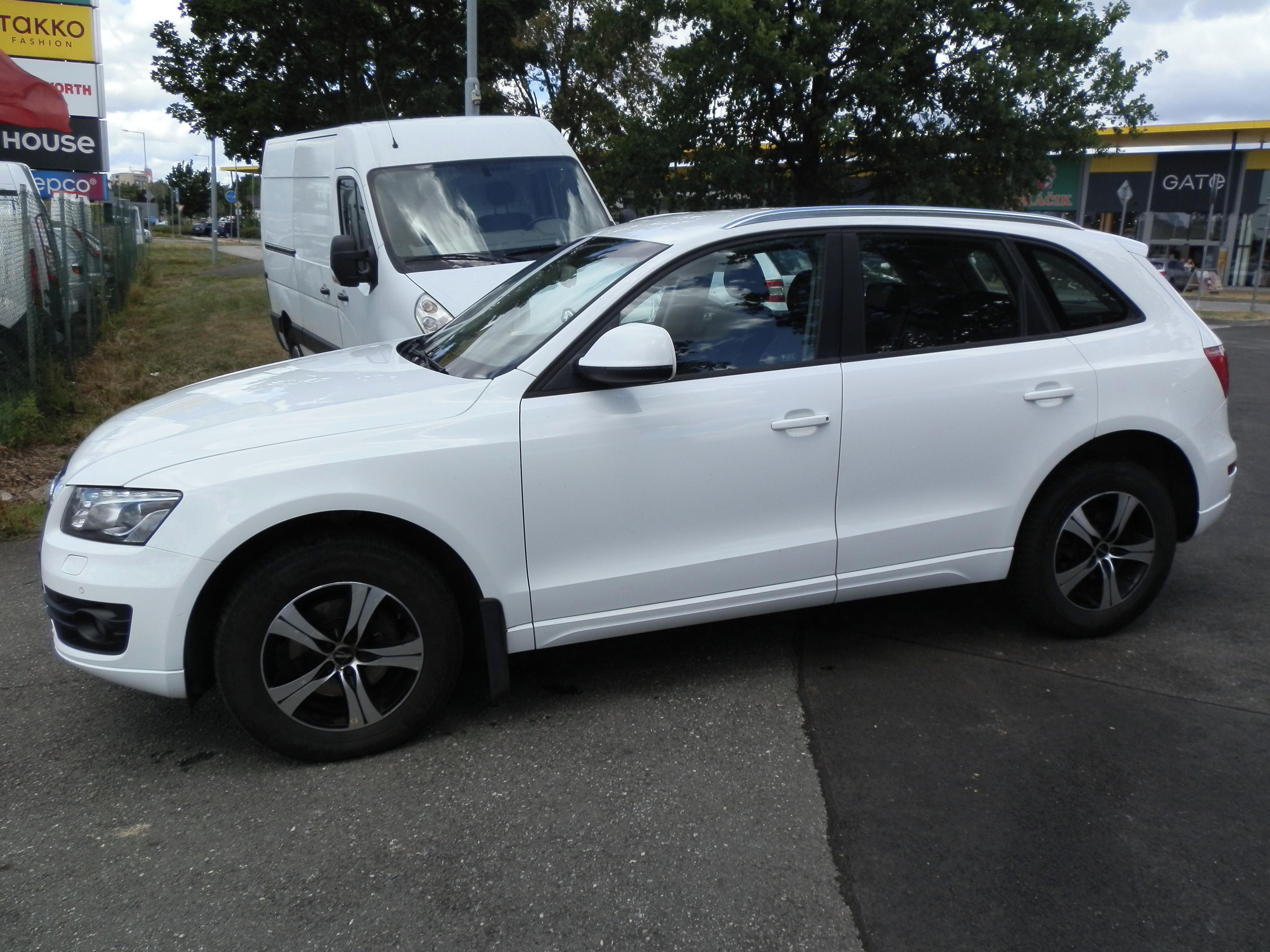 Audi Q5, 2,0 TDi quattro - fotka 2