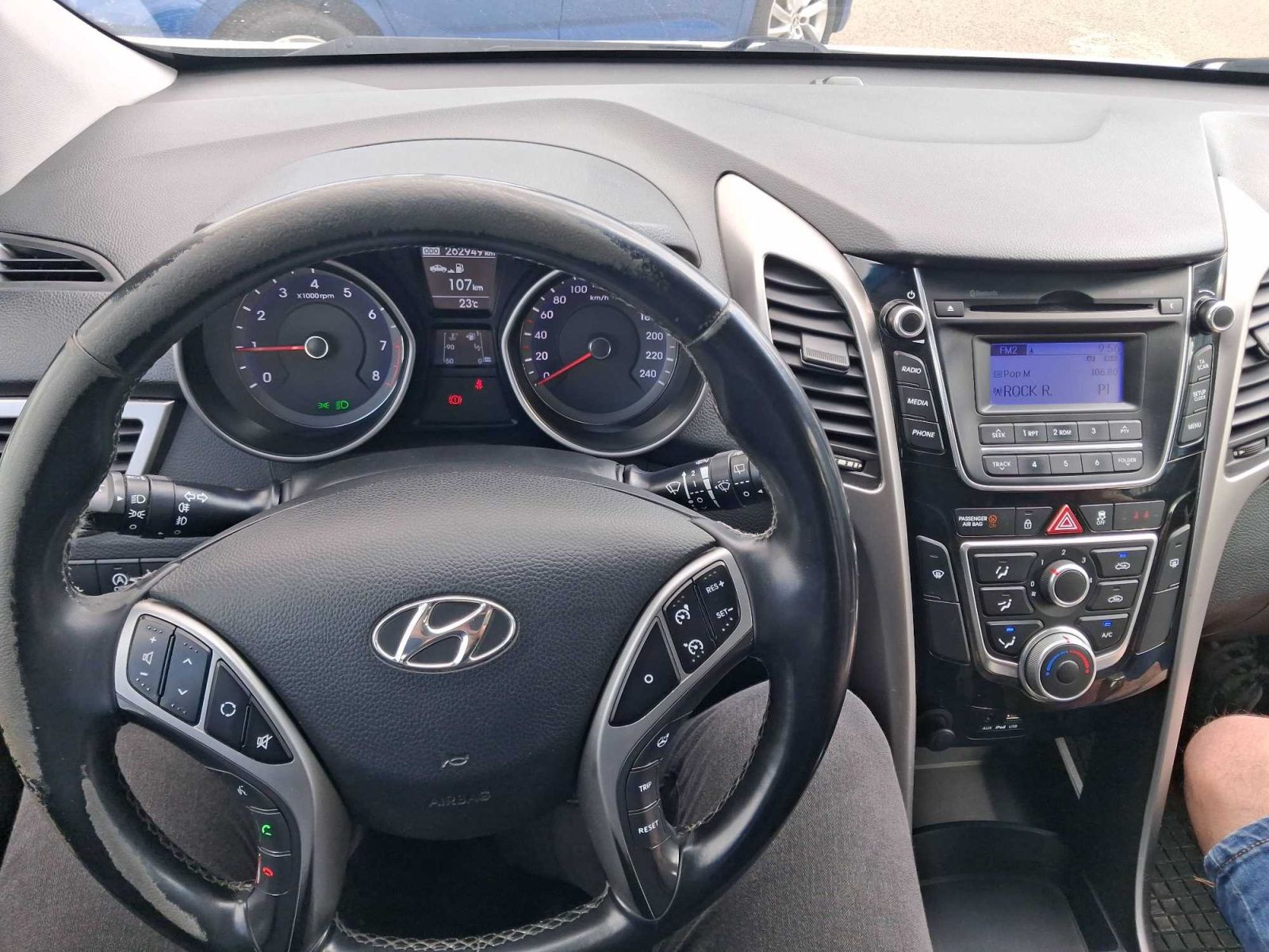 Hyundai i30, 1.6 GDI, ČR,1.maj, Serv.kniha - fotka 3