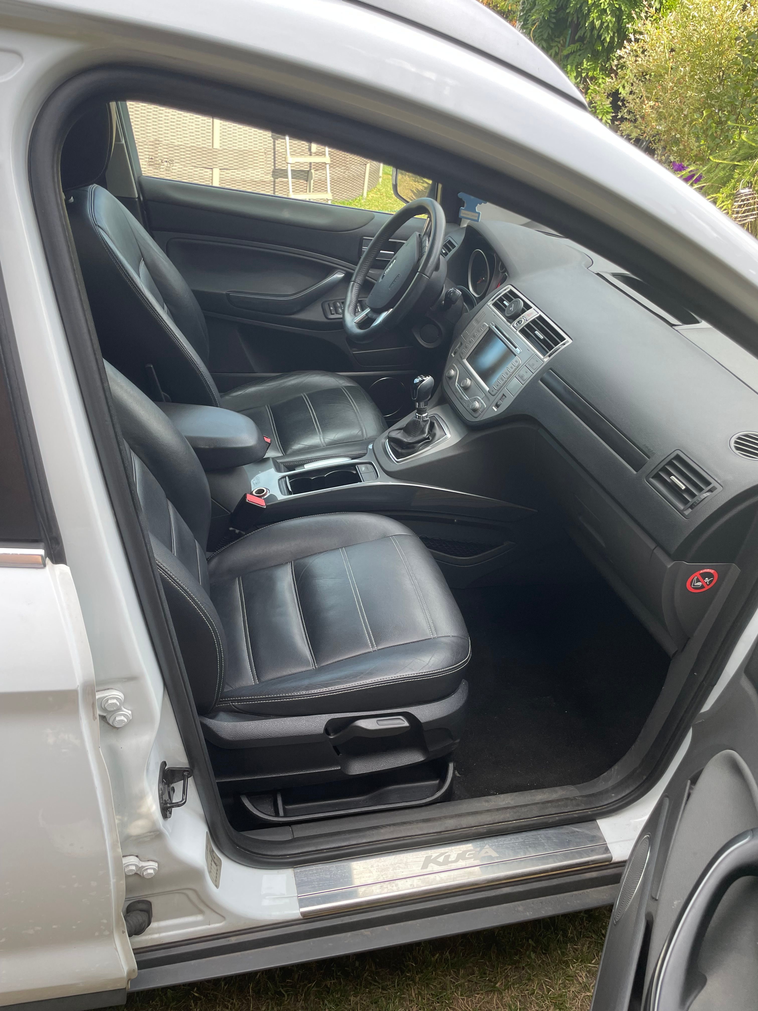 Ford Kuga, Ford Kuga 2.0 TDCi 103kW, 2010 - fotka 6