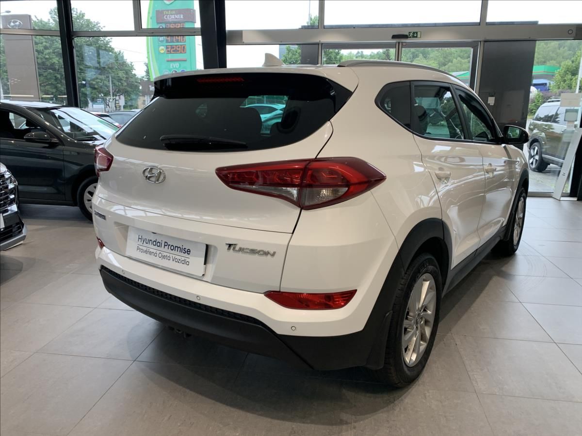 Hyundai Tucson, 1,7 CRDI 85 kW MT 4x2 Trikolor - fotka 5