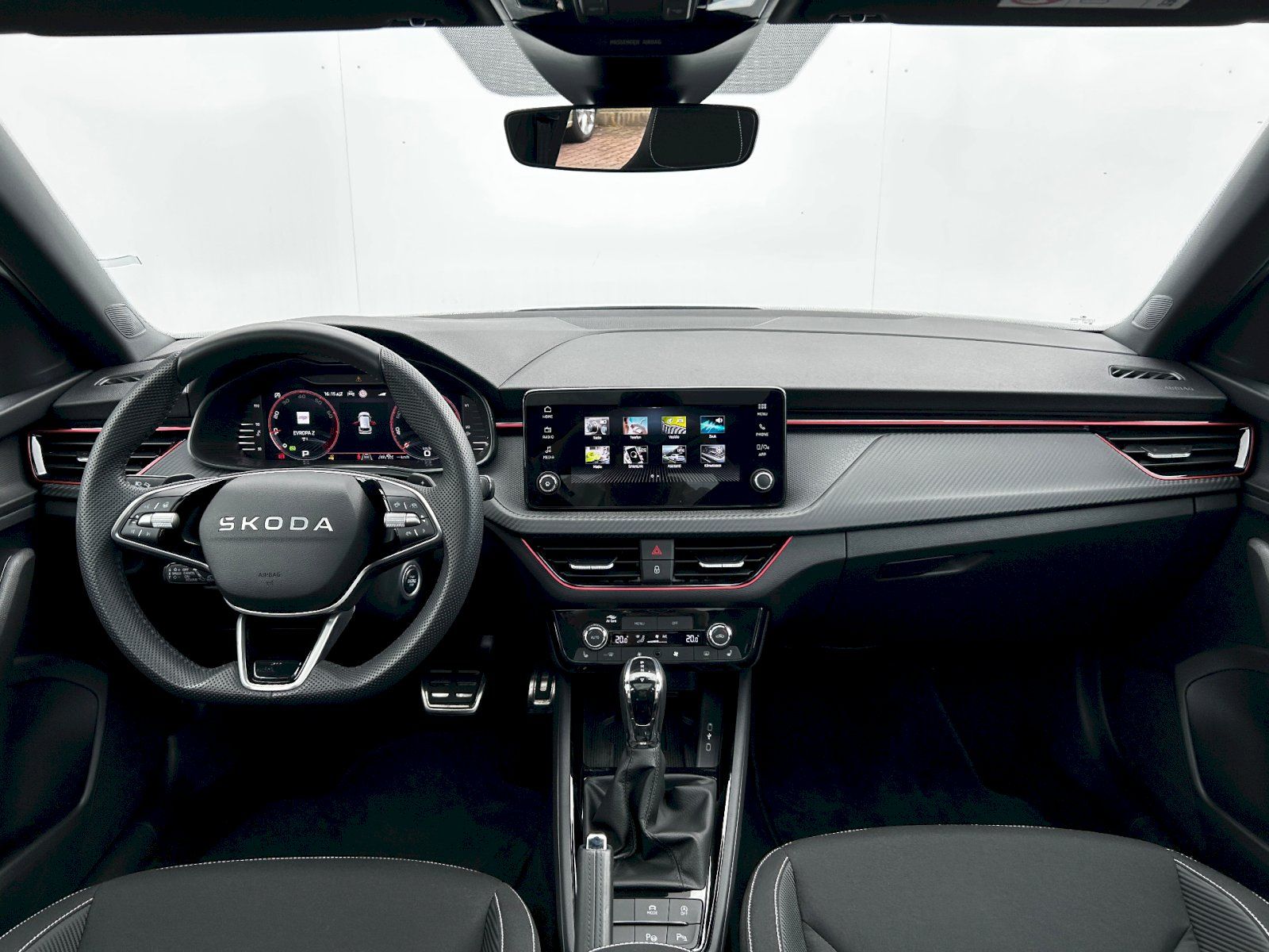 Škoda Kamiq, 1.0 TSI 85kW DSG Monte Carlo - fotka 5