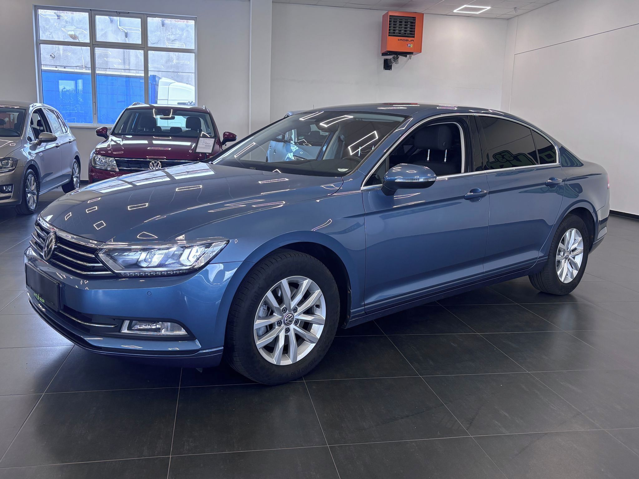 Volkswagen Passat, 110kW, 4X2, ČR - fotka 3
