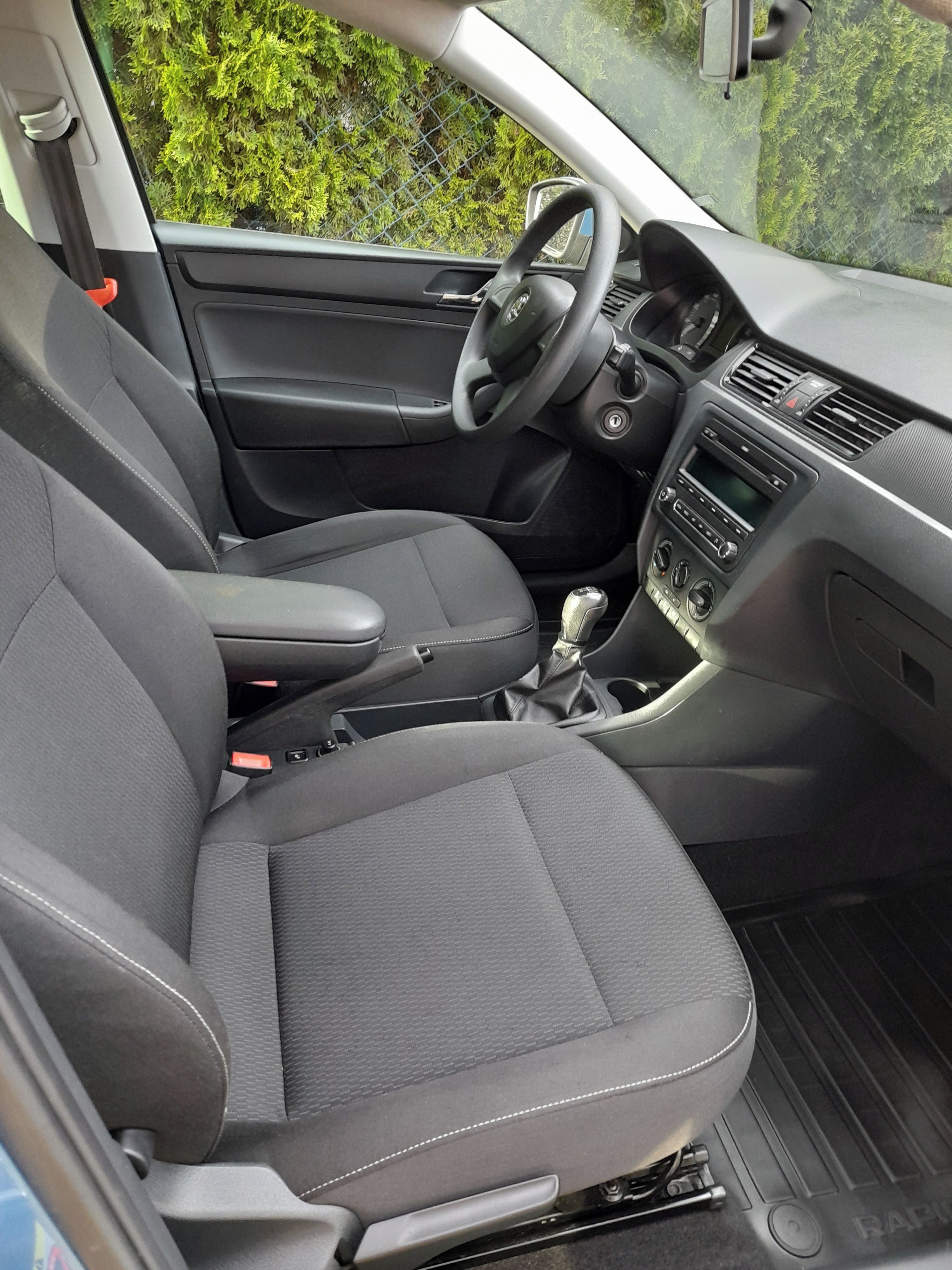 Škoda Rapid, 1.2.ctirvalec řetěz - fotka 4