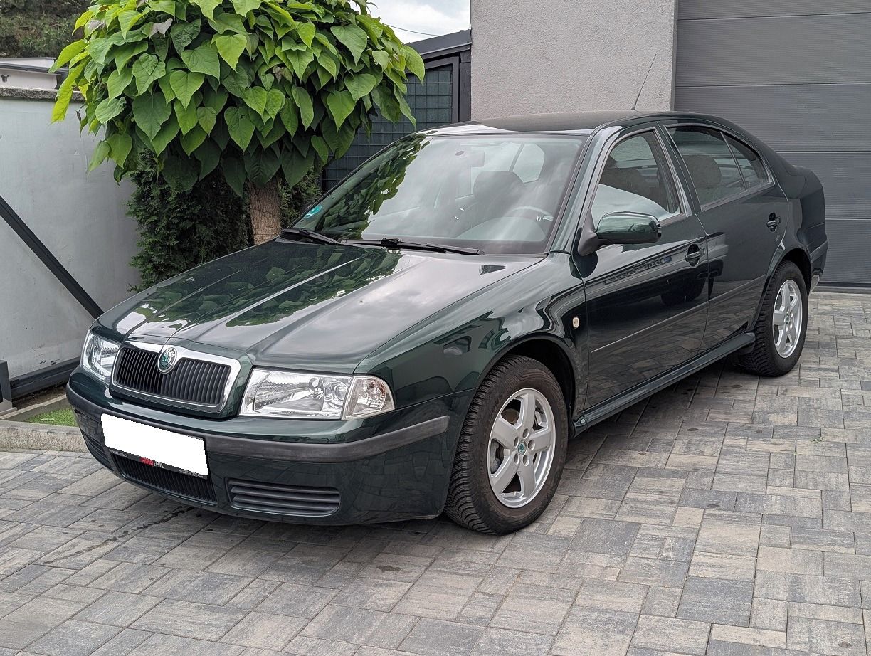 Škoda Octavia, 1.MAJITELKA 1944! BEZ KOROZE !