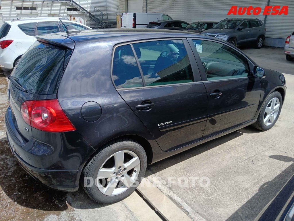 Volkswagen Golf, 1.9 TDI - fotka 2