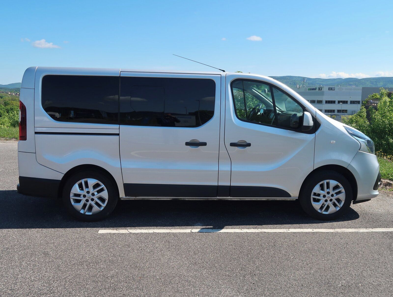 Renault Trafic, 1.6 dCi, Bus, 8Míst, Klima, ČR - fotka 6