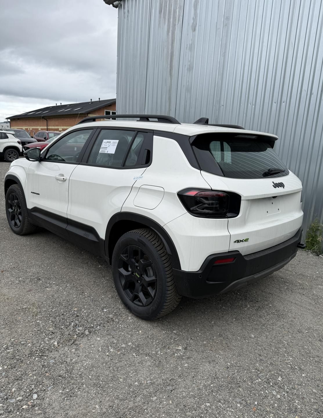 Jeep Avenger, 4xe Upland 1.2 Turbo e-Hybrid - fotka 4