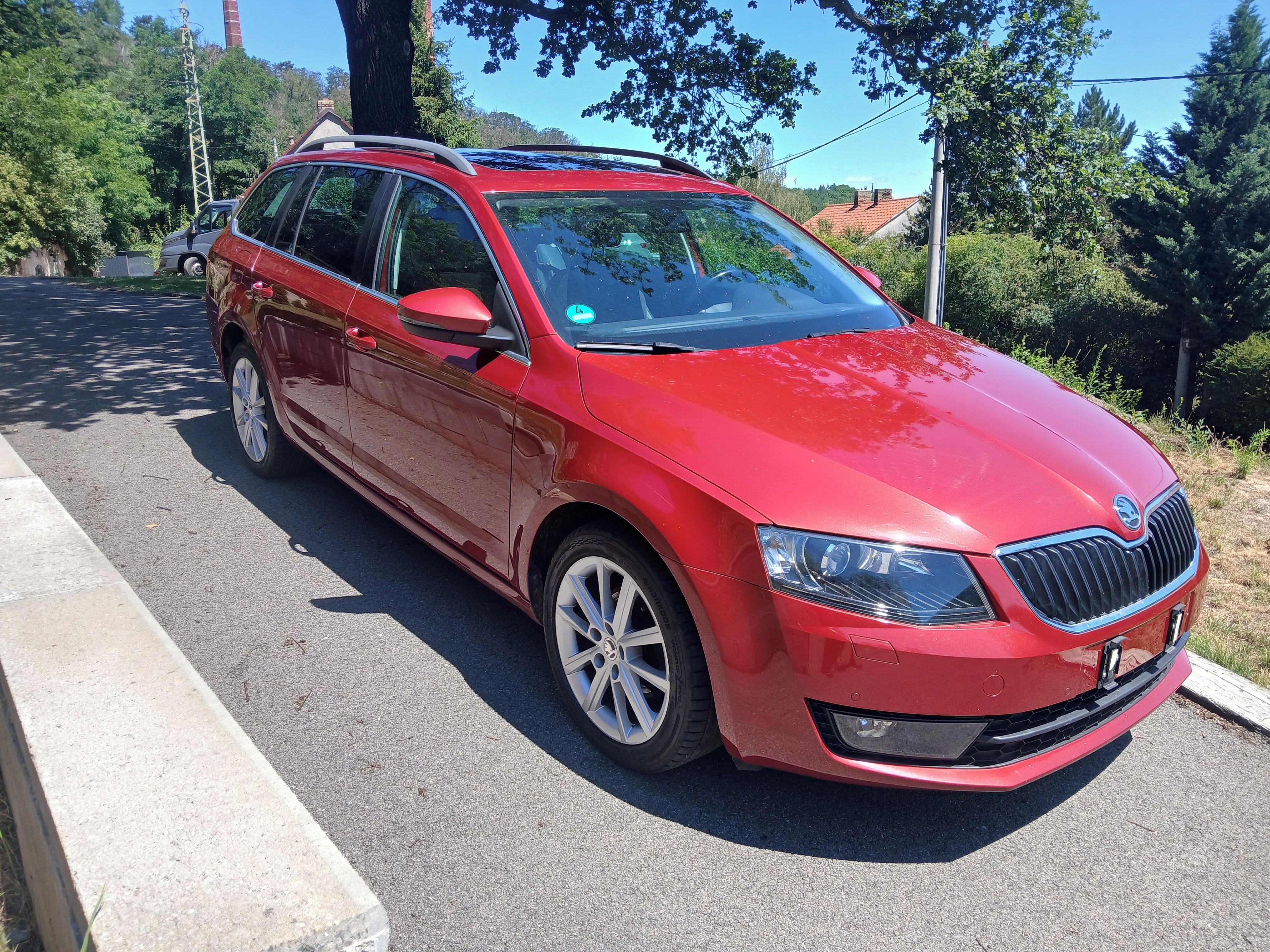 Škoda Octavia, 2,0TDI - fotka 2