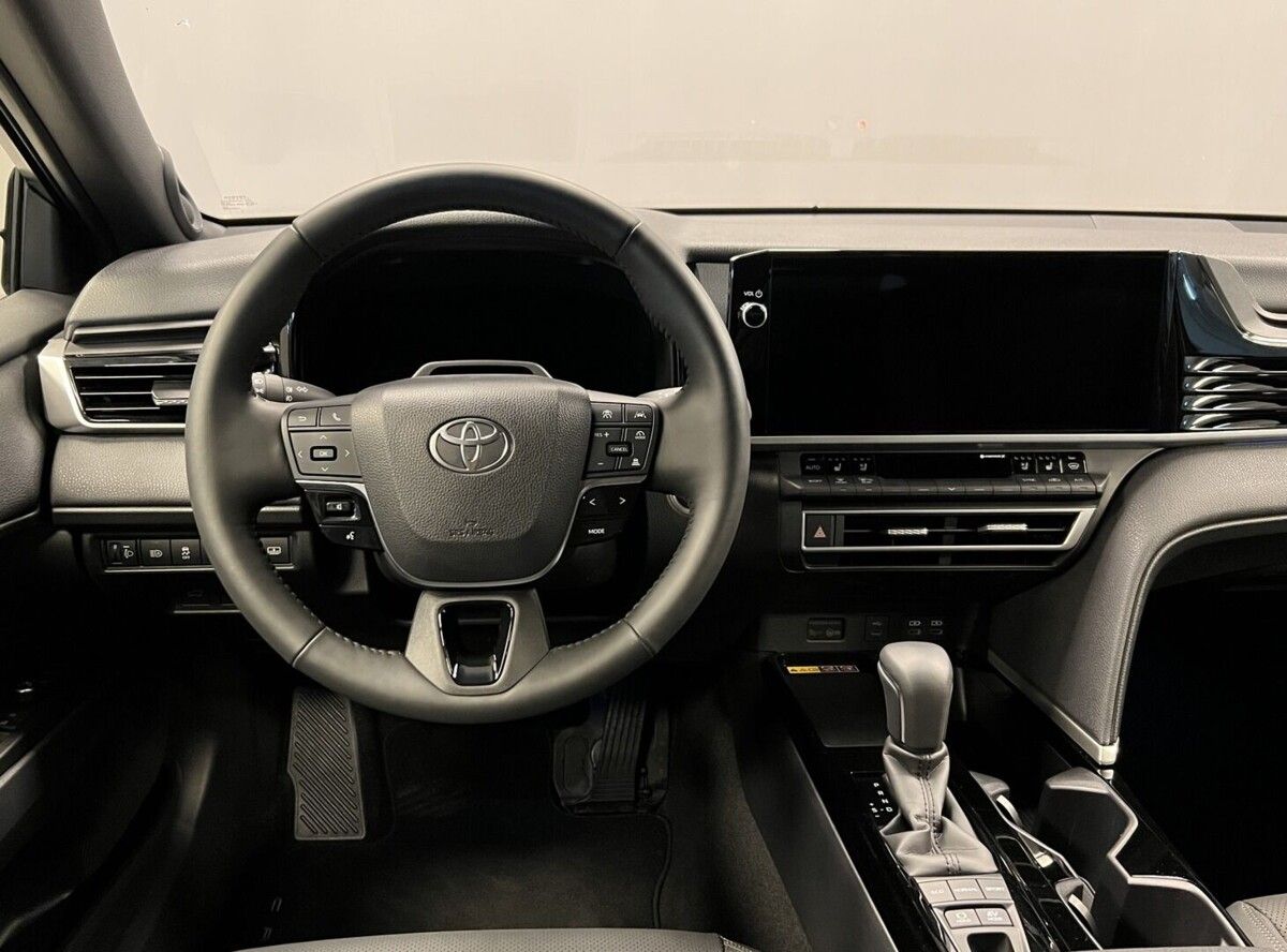 Toyota Camry, EXECUTIVE - fotka 4