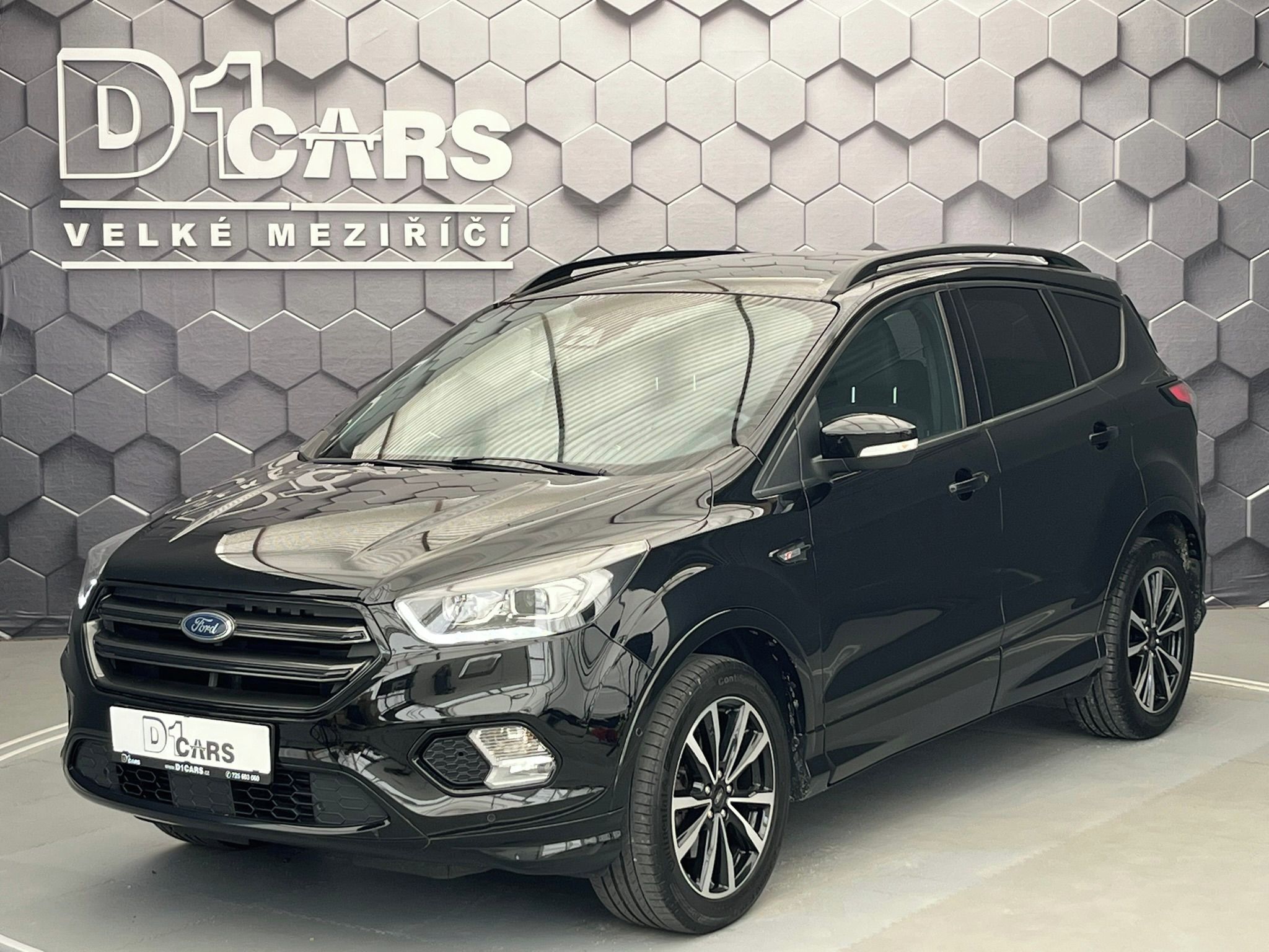 Ford Kuga, 2.0 TDCi ST-Line manuál