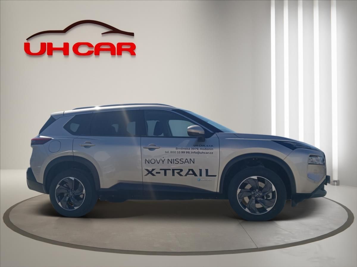 Nissan X-Trail, 1,5 e-POWER e-FORCE 4WD 213k - fotka 4