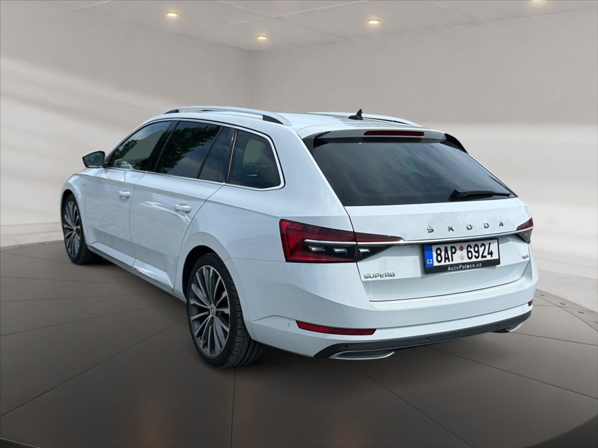 Škoda Superb, 2,0 TDI 147 4x4 L&K Aut - fotka 4
