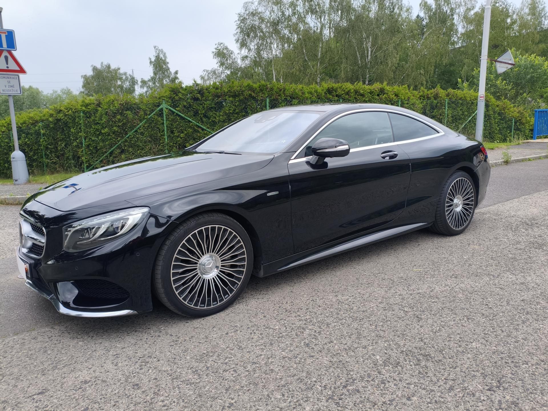 Mercedes-Benz Třídy S, 400 4-Matic kupé