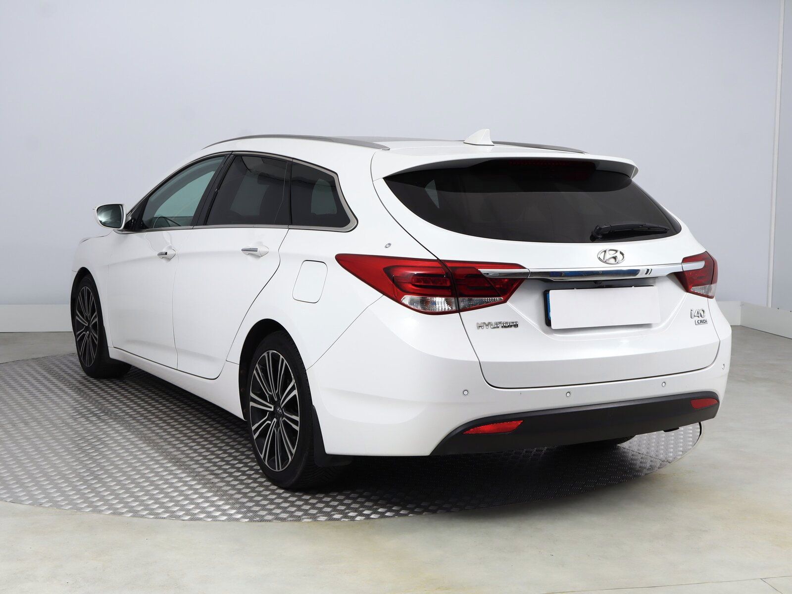 Hyundai i40, 1.7 CRDi, Automat, Kůže, Navi - fotka 4