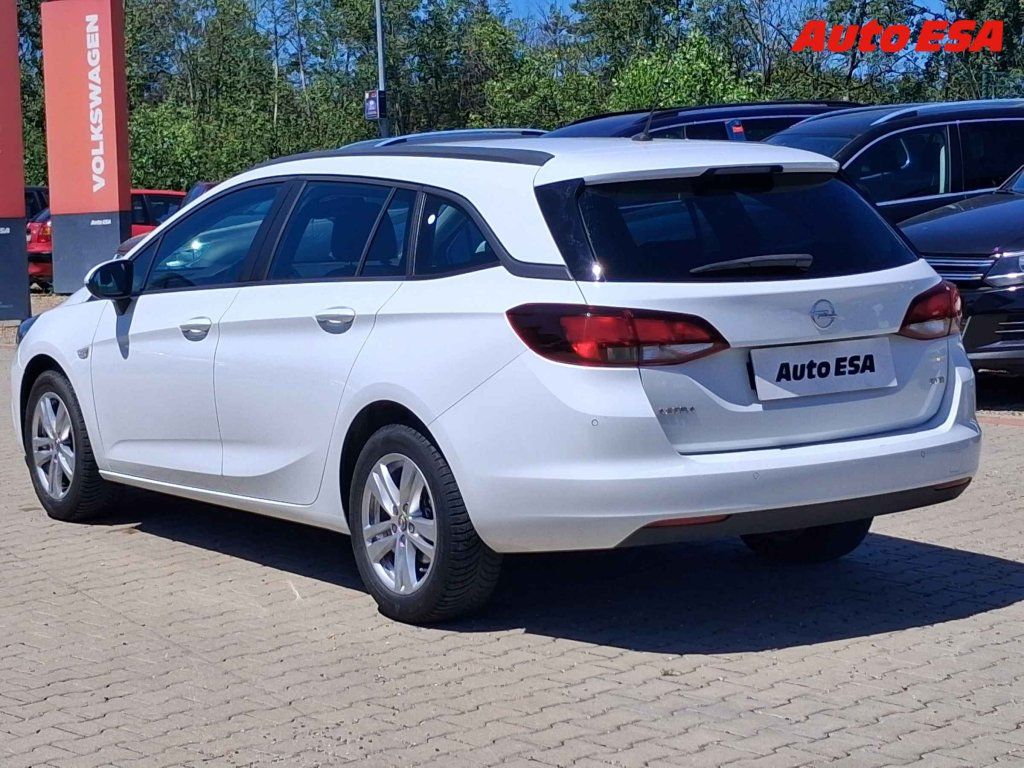 Opel Astra, 1.6 CDTi,ČR,Enjoy - fotka 6