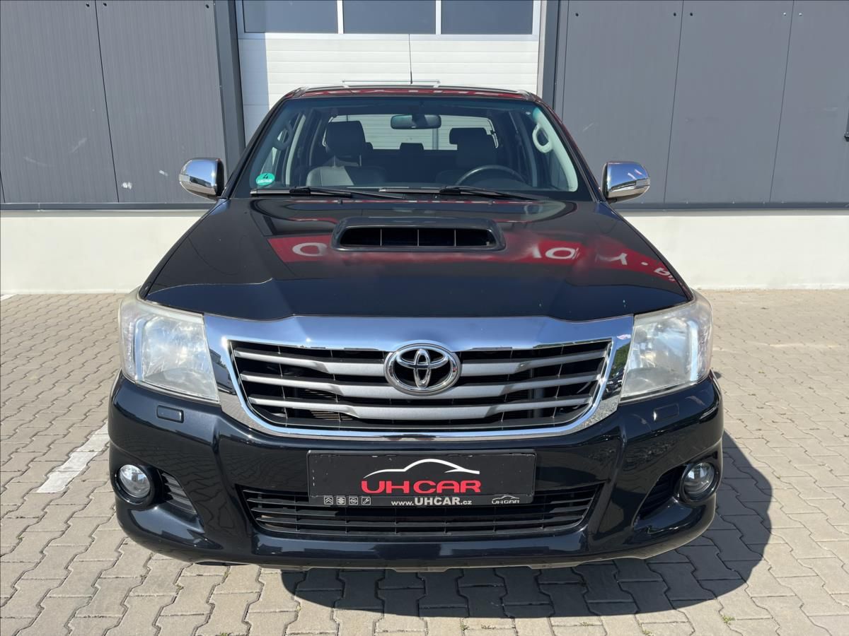 Toyota Hilux, 3,0 D-4D  Double Cab 4x4 - fotka 2