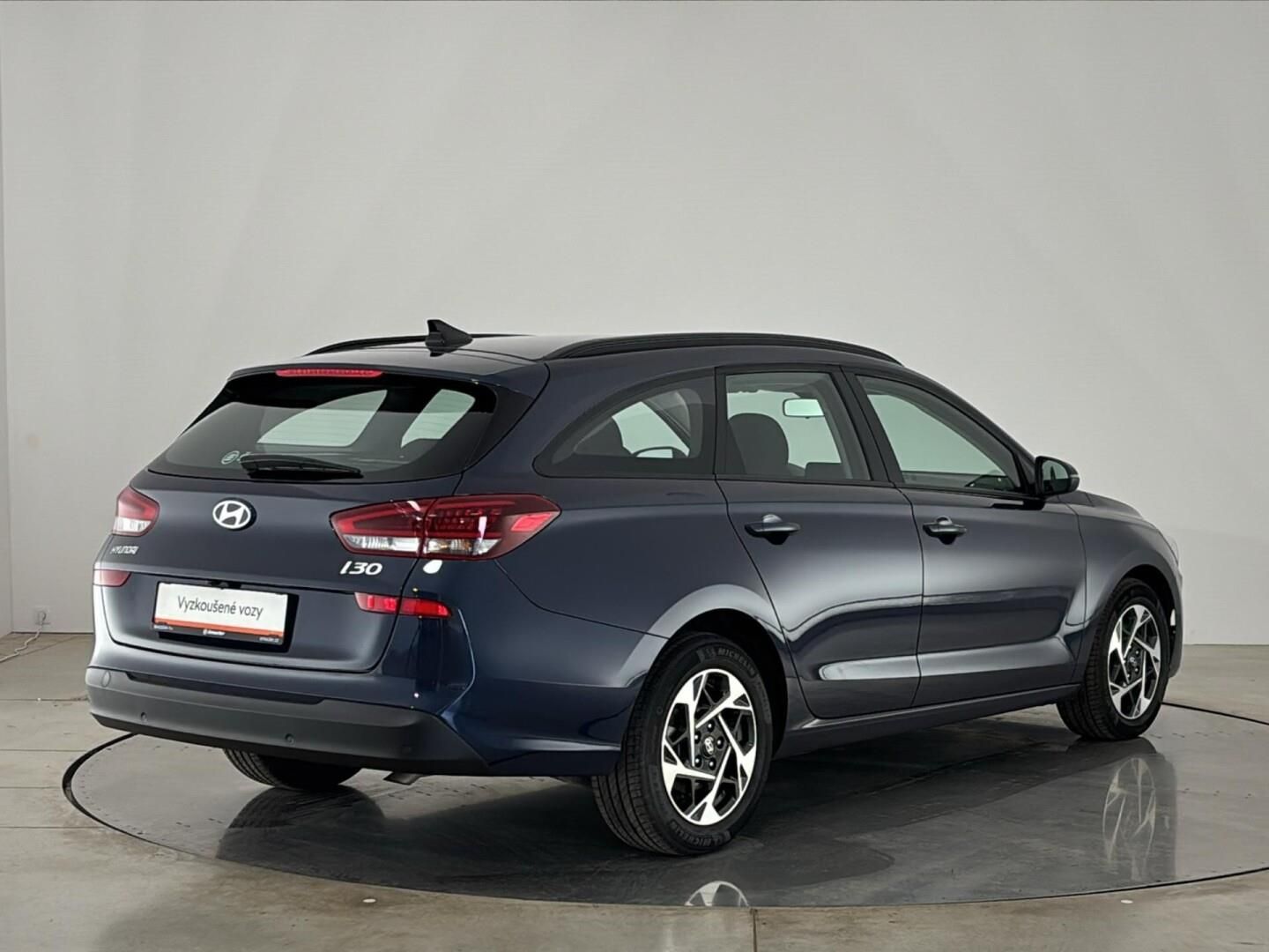 Hyundai i30, 1.5 T-GDI / 103 kW Smart DCT - fotka 2