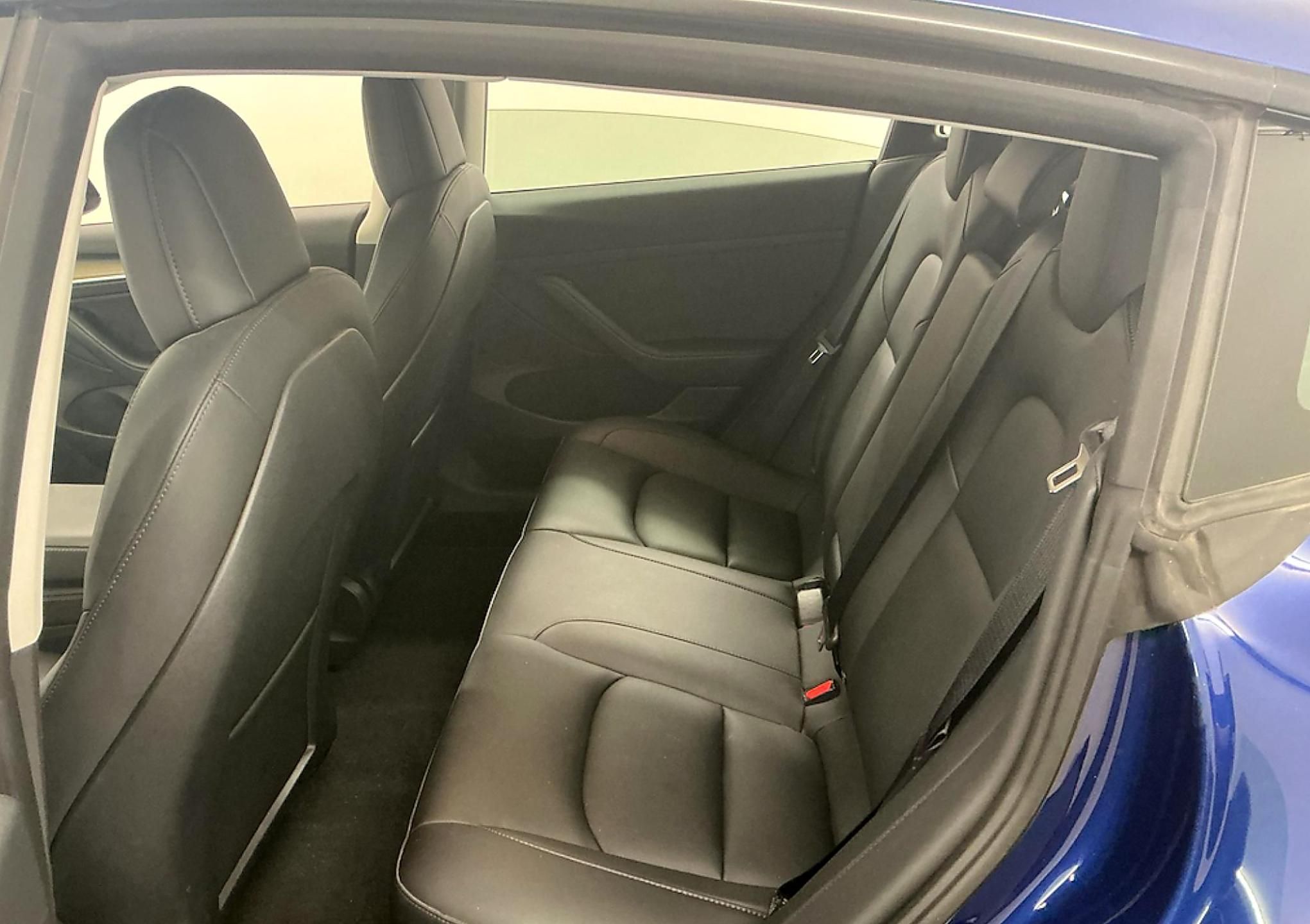 Tesla Model 3, Standard Range Plus LFP - fotka 6