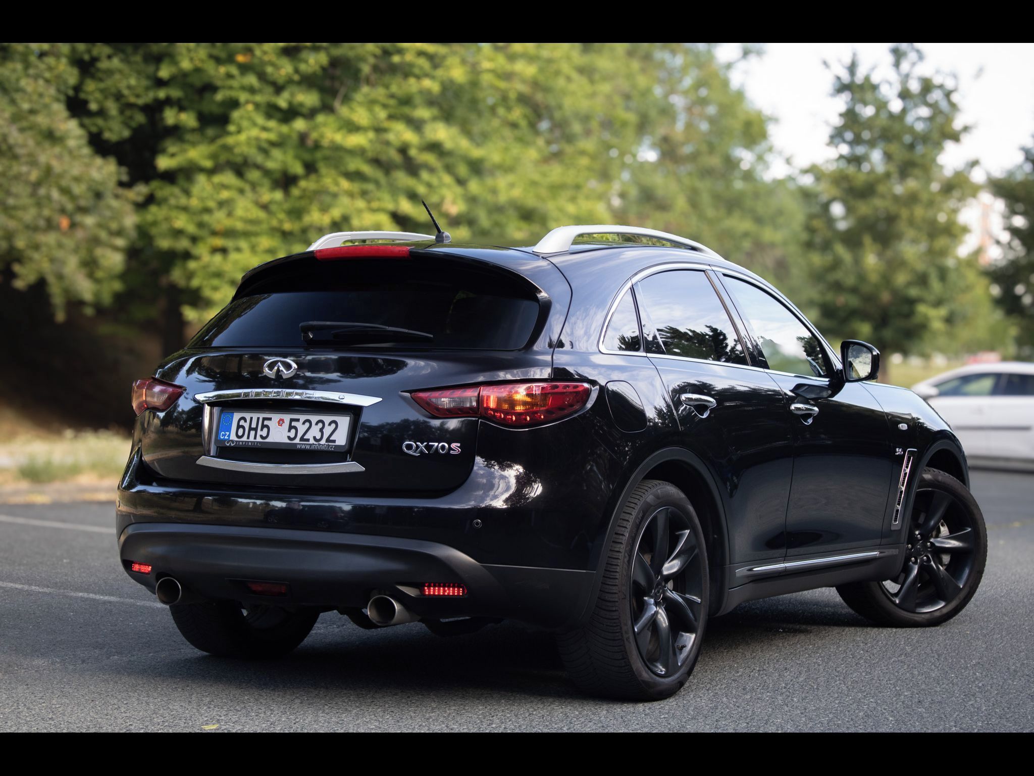 Infiniti QX70, Verze S, servisované, DVB-T - fotka 5