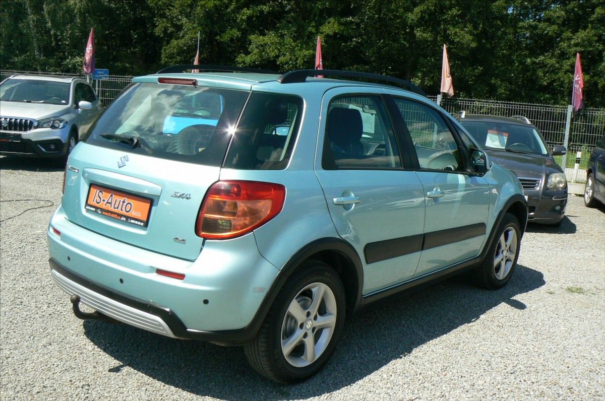 Suzuki SX4, 1,6 4x4 - fotka 4