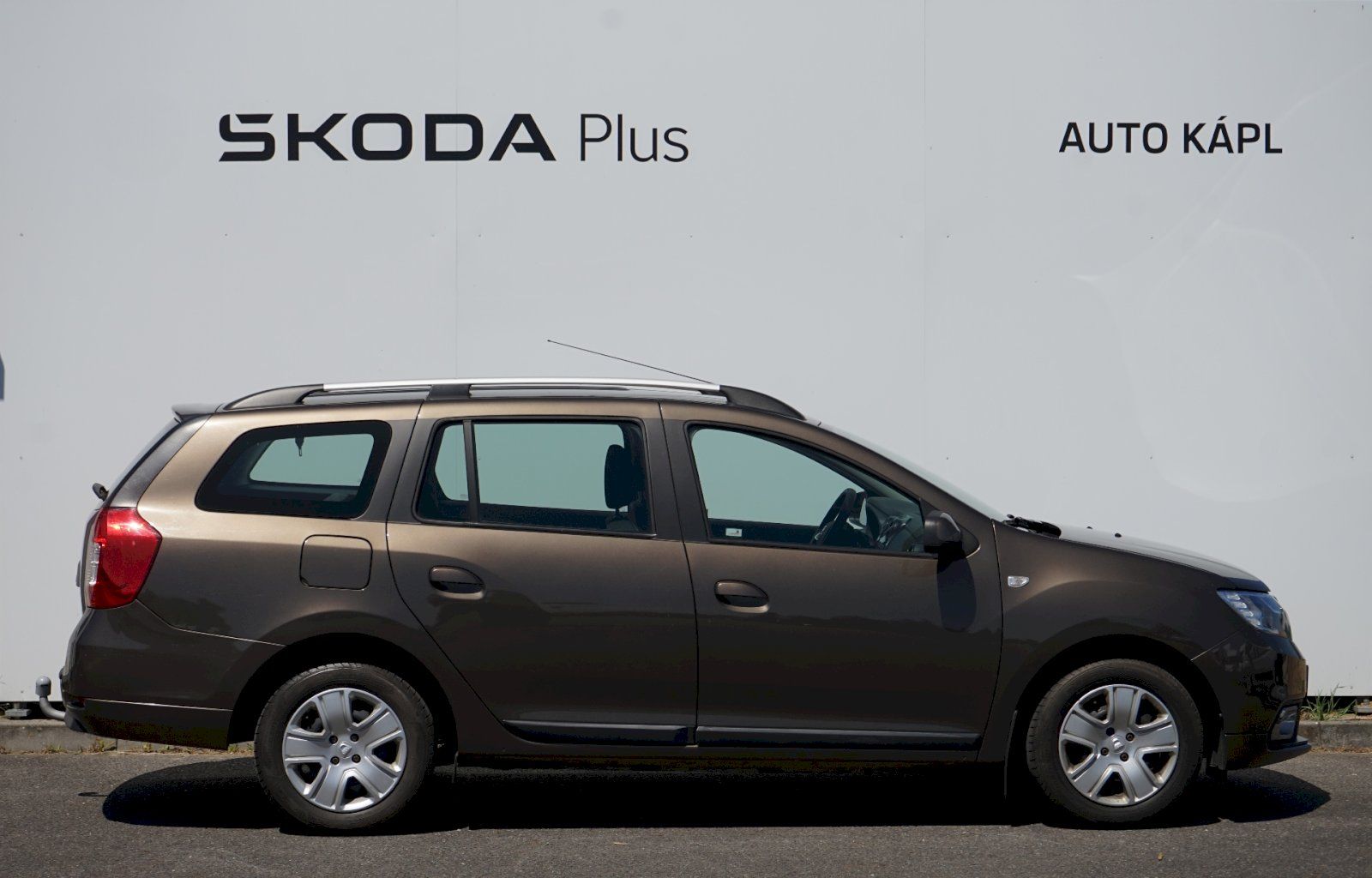 Dacia Logan, 1.0 SCE - tažné - fotka 6