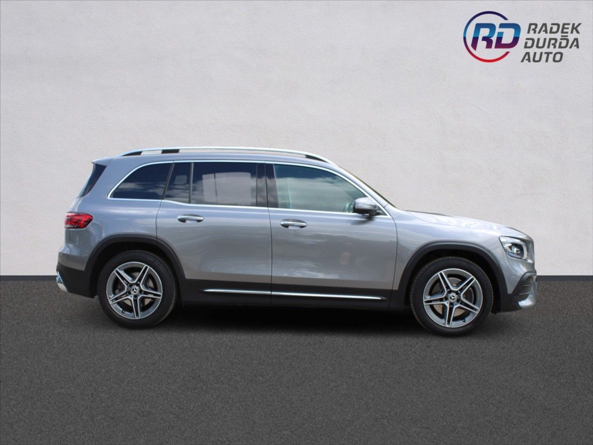 Mercedes-Benz GLB, 2,0 220D  ČR,4MATIC,A/T,AMG - fotka 4