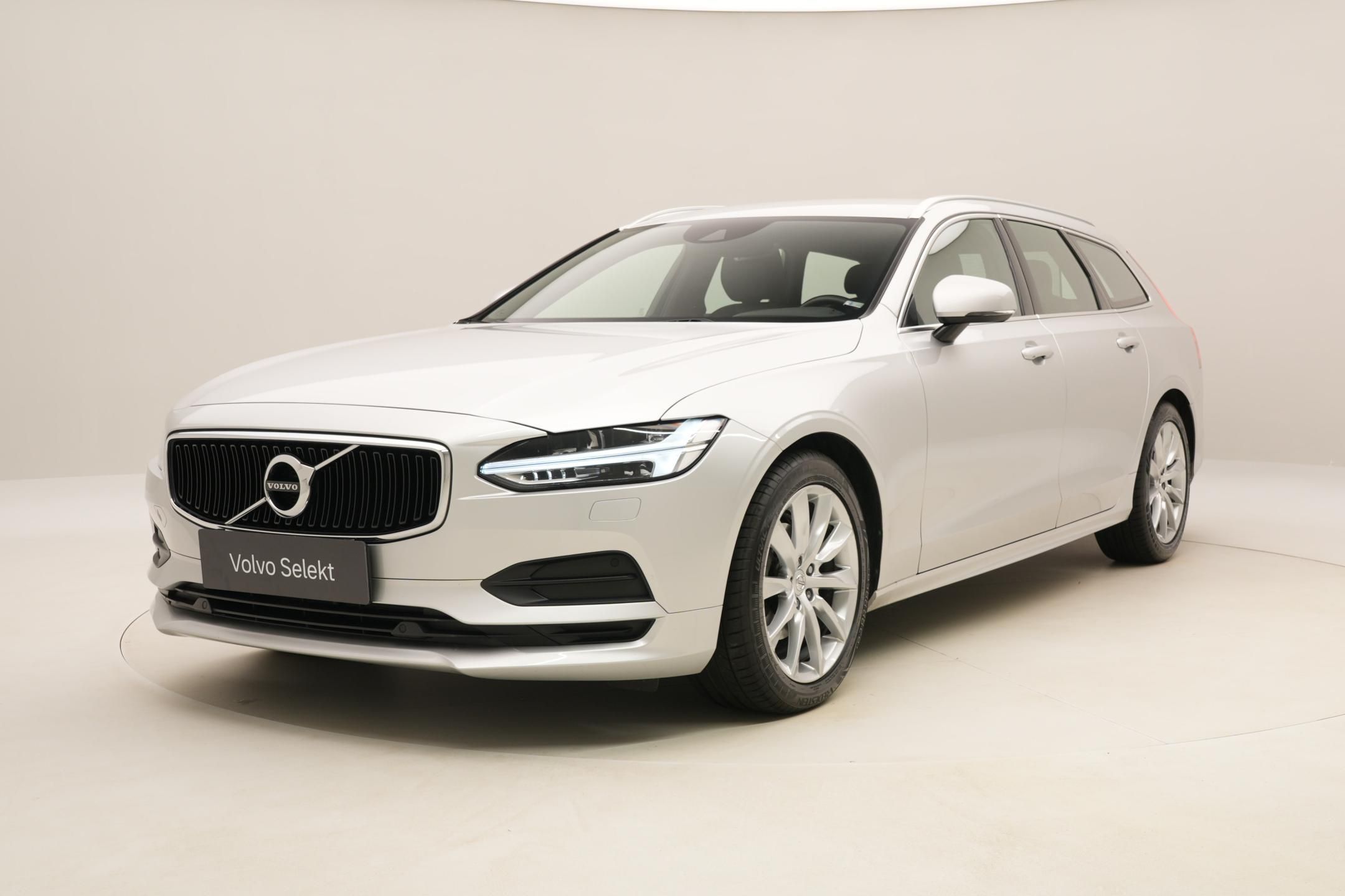 Volvo V90, D4 MOMENTUM AUT
