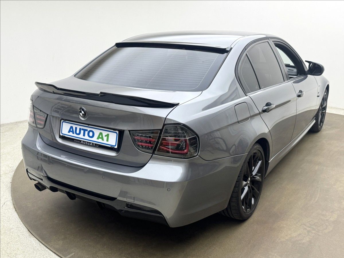BMW Řada 3, 2,0 i POLOKŮŽE AC VELKÝ SERVIS - fotka 4