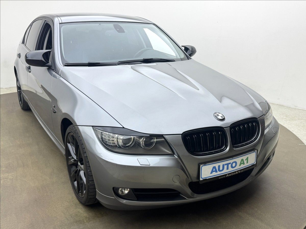 BMW Řada 3, 2,0 i POLOKŮŽE AC VELKÝ SERVIS - fotka 3